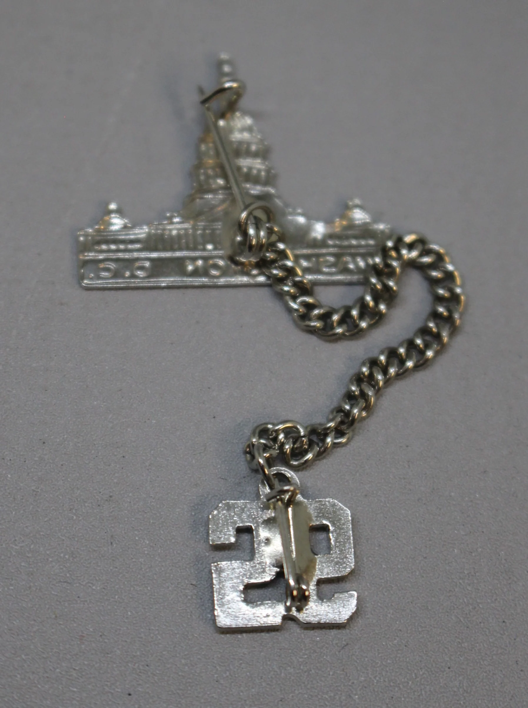 1965 Washington DC US Capital Souvenir Pin - Used - Image 4