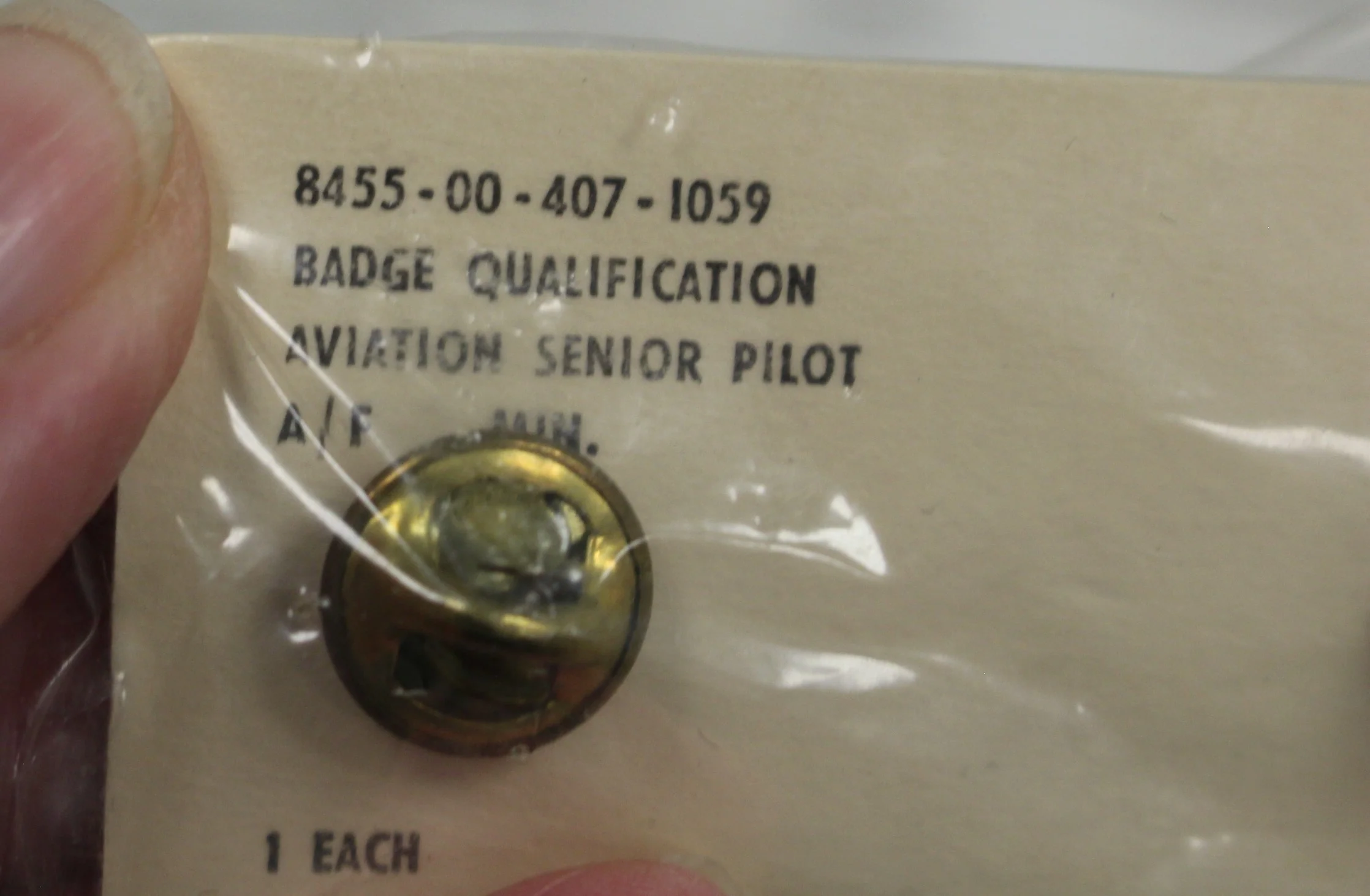 1979 Air Force Senior Pilot Aviation Qualification Badge - 8455-00-407-1059 -New - Image 2