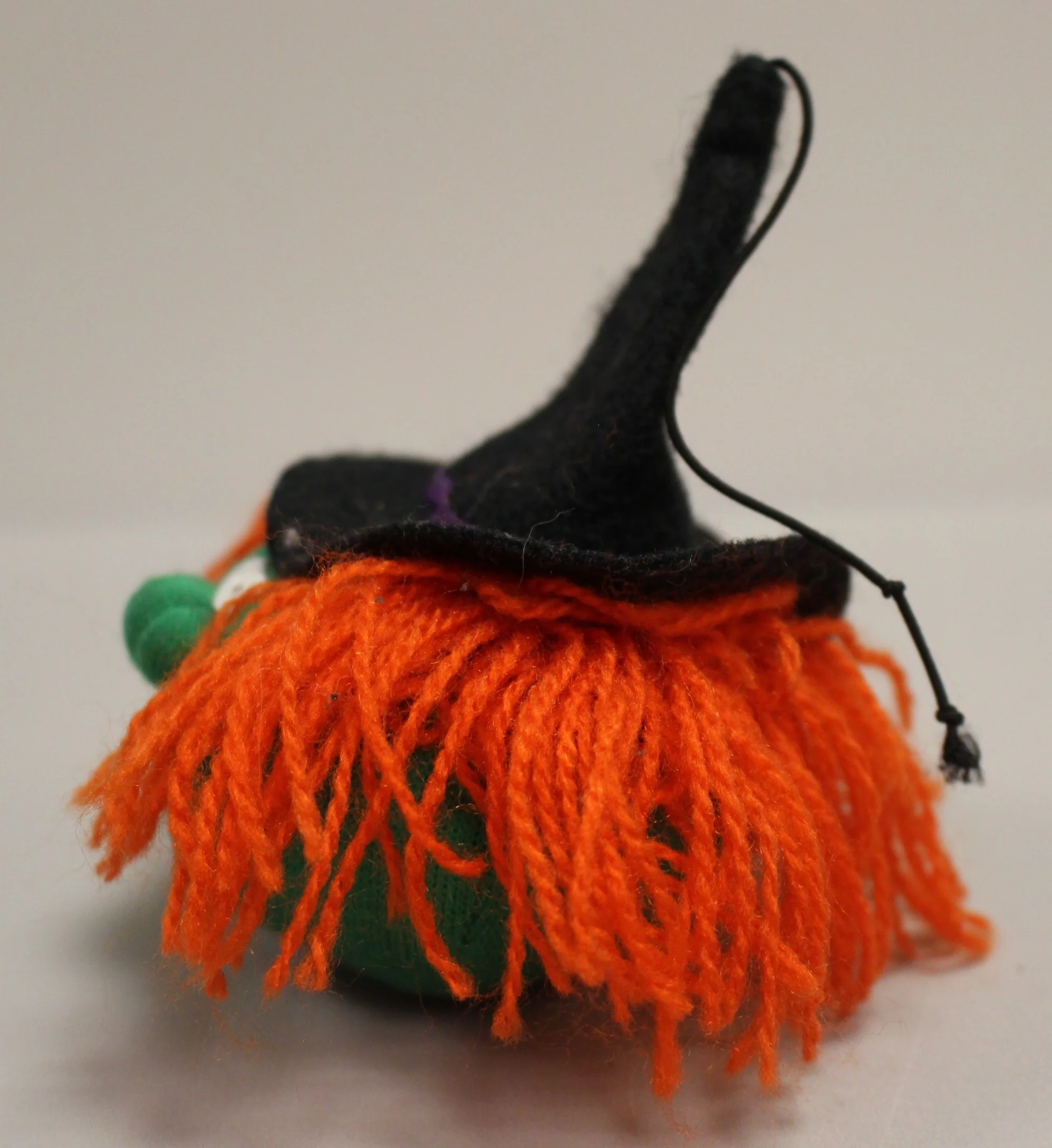 1986 Hallmark Halloween Boo Buddie Witch Plush - Used - Image 4