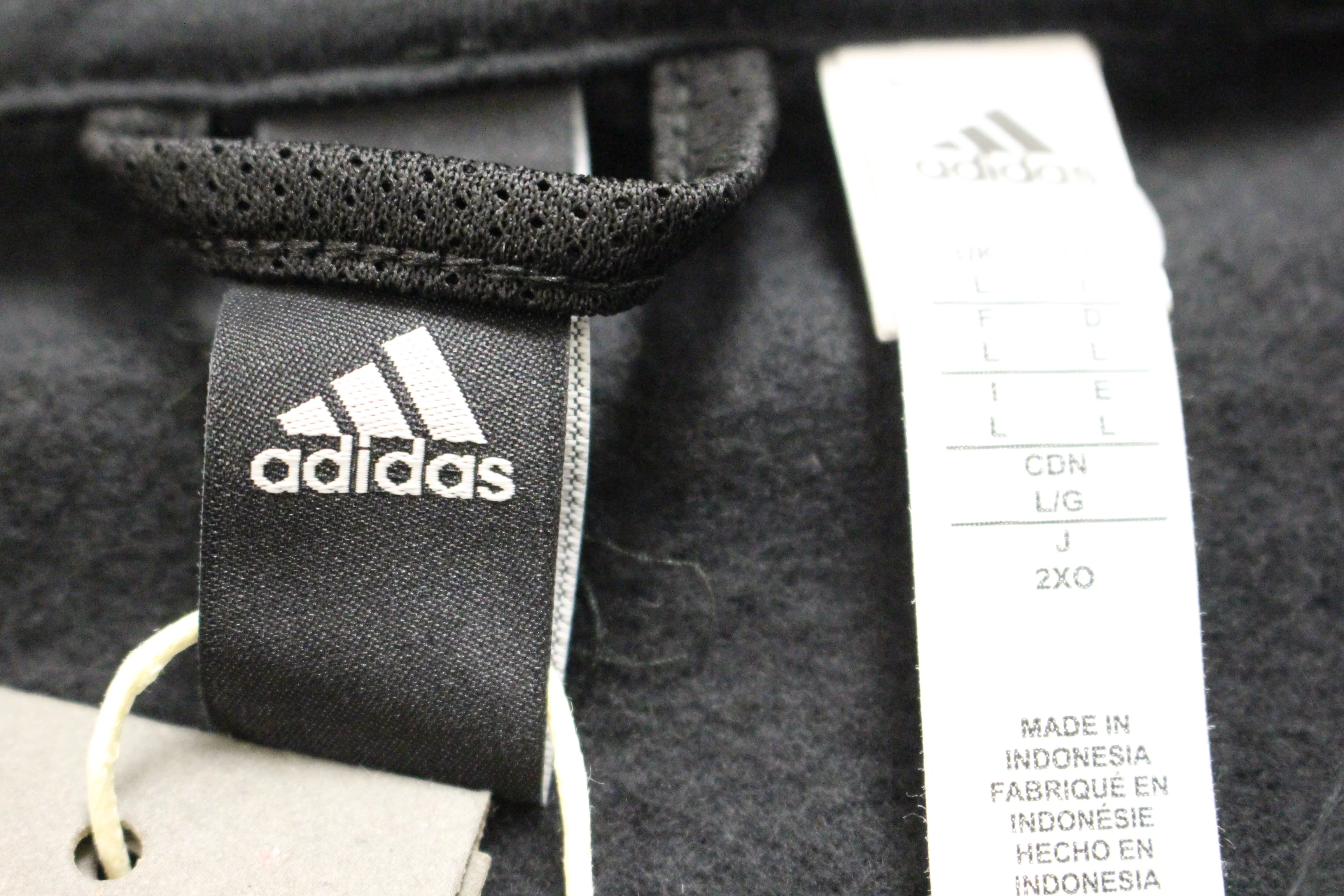 Adidas 1/2 Zip Postgame Sweatshirt, Size: Large, Black, New! - Image 8