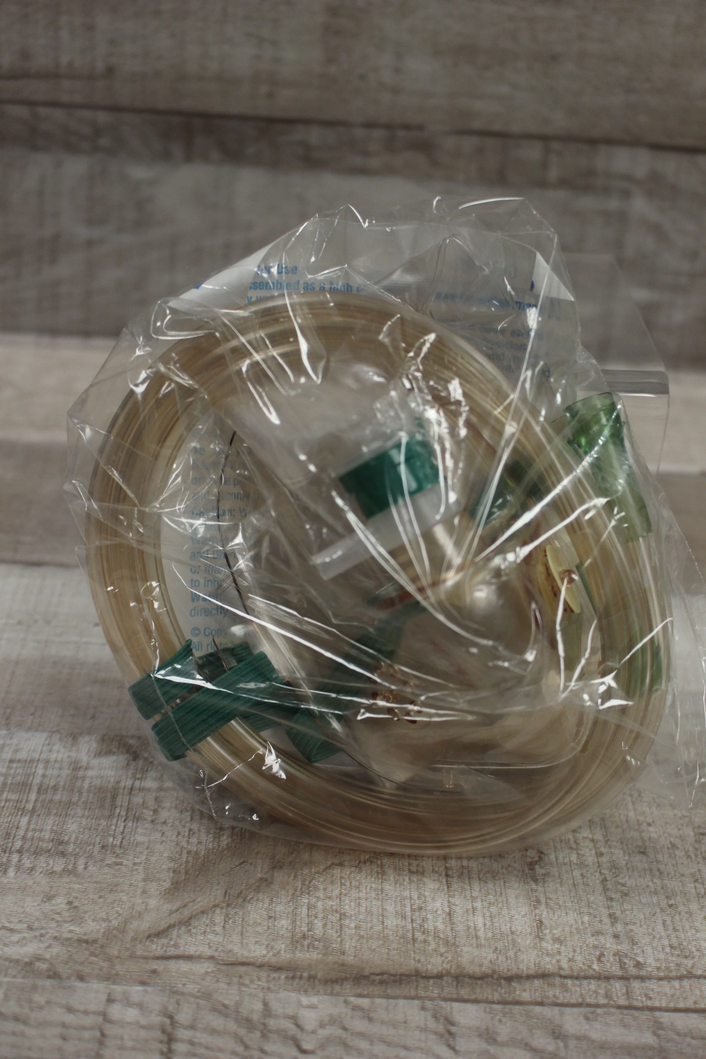 AirLife Adult Oxygen Mask Vinyl Under The Chin Style with 7' Tubing - 001203 New - Image 3