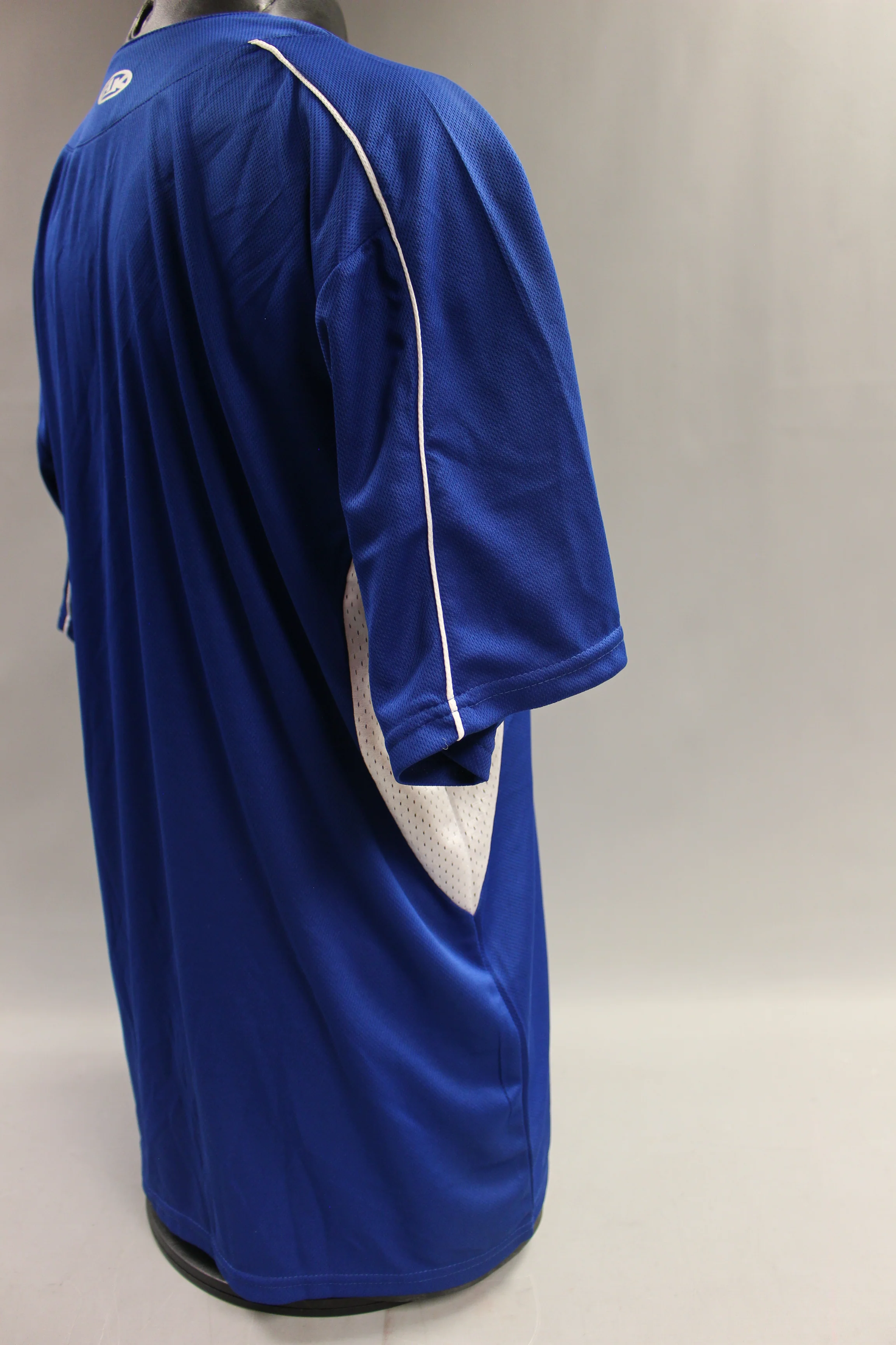 AK Blue Jersey Pull Over Top - Size: Lg - Used - Image 5
