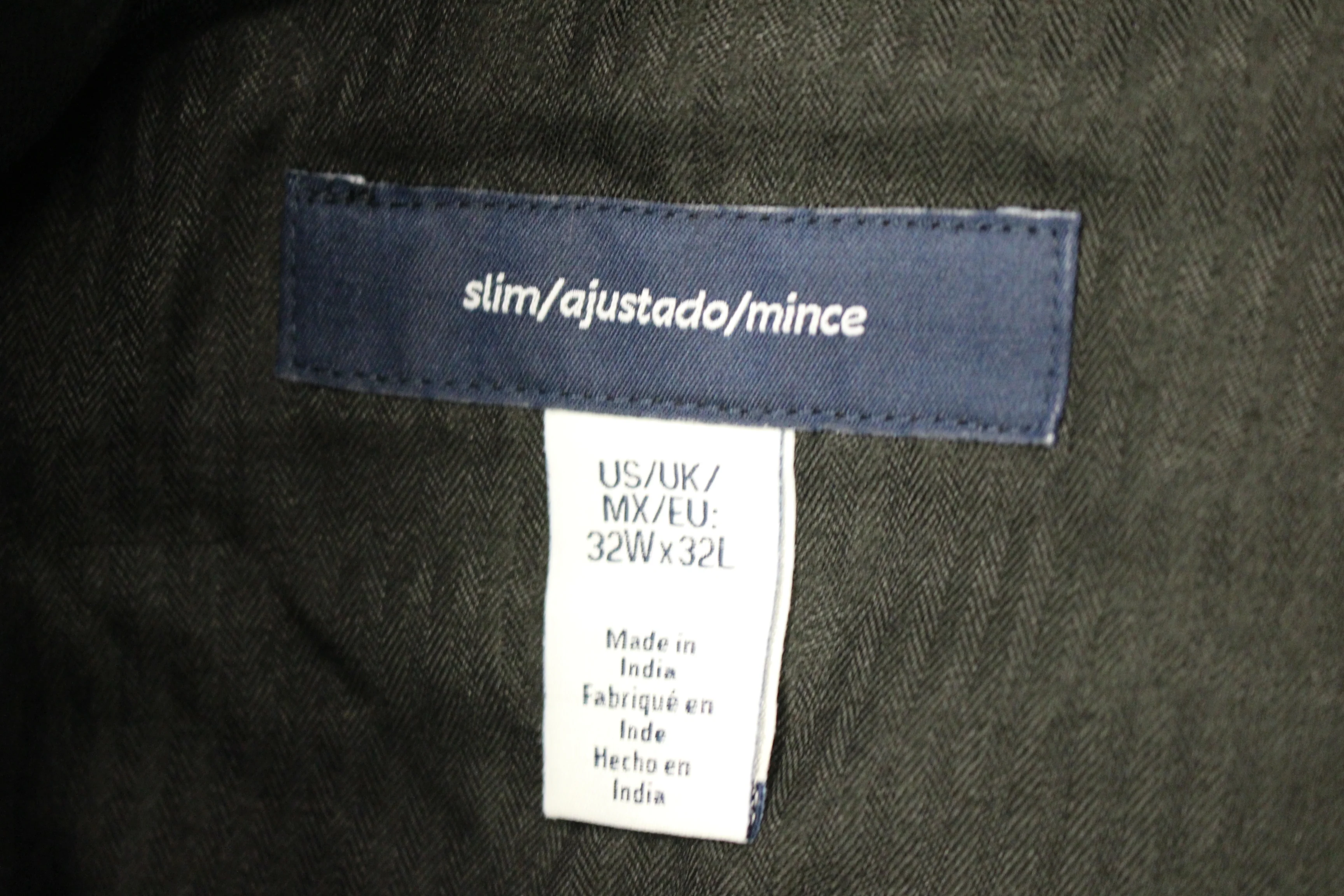 Amazon Essentials Men's Slim-fit Wrinkle-Resistant Pants - 32x32 - Black - New - Image 3