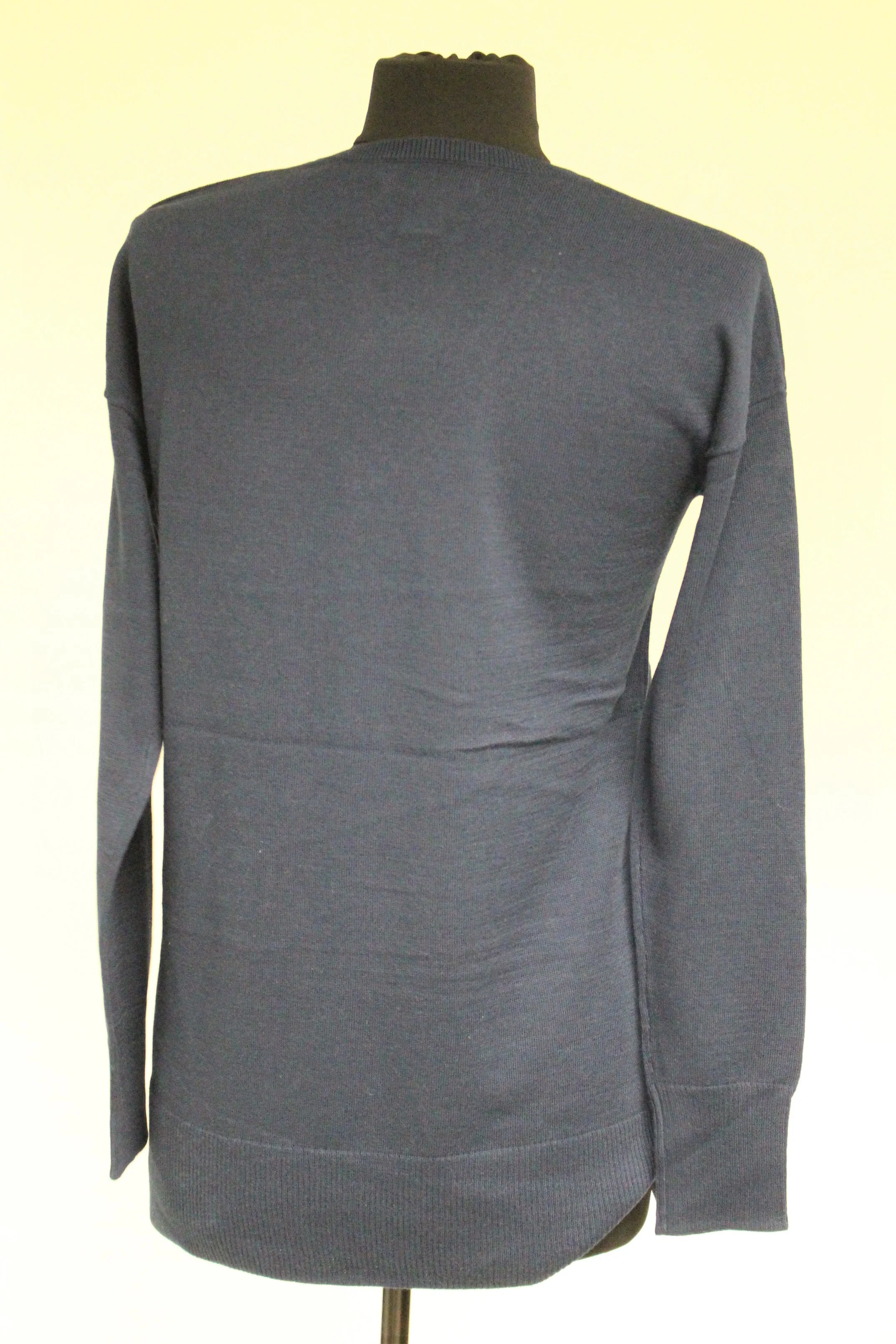 Amazon Essentials Women's Lightweight Scoopneck Tunic Sweater, Navy, Small, New - Image 2