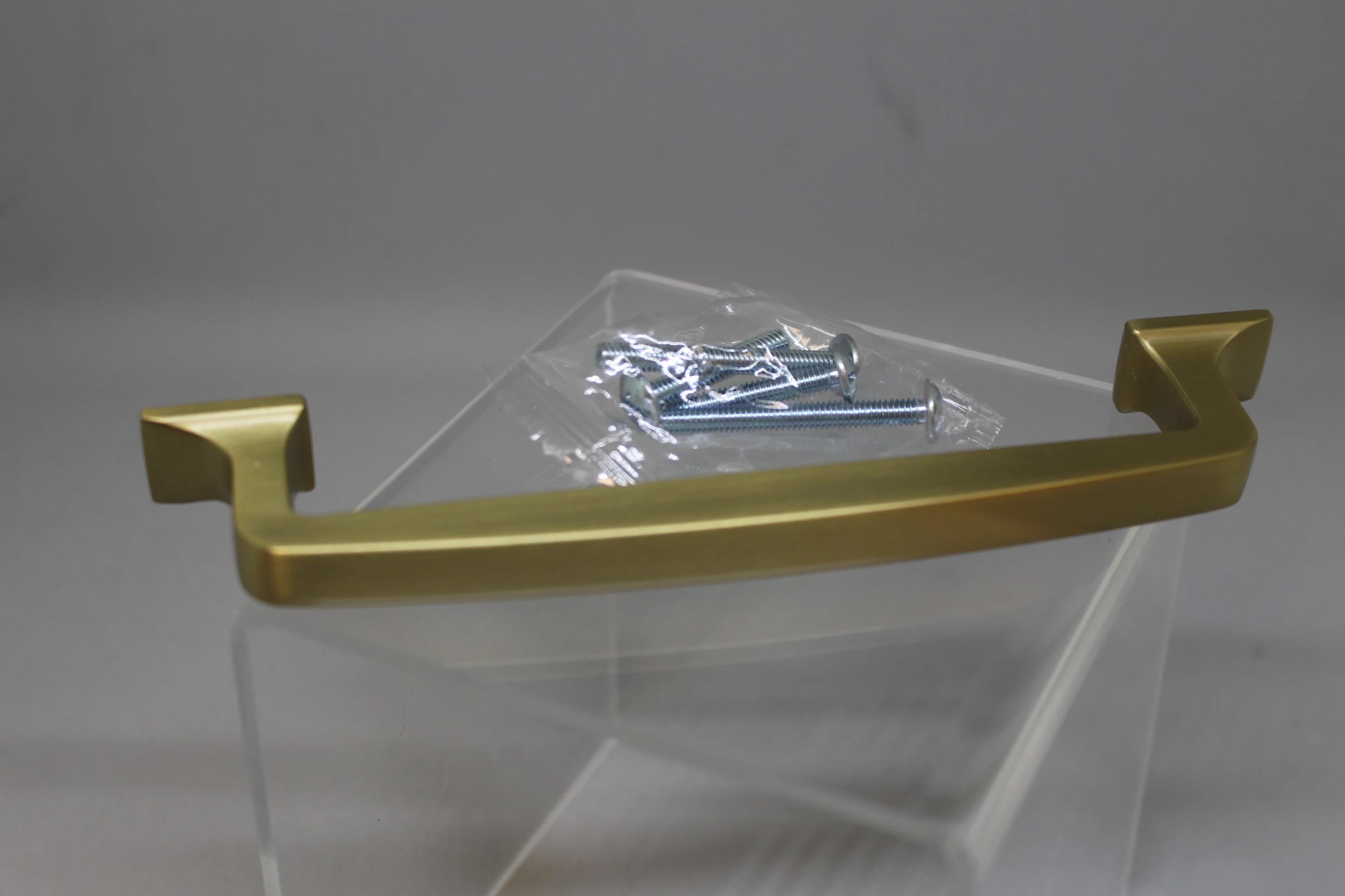 Amerock 128mm Pull Golden Champagne BP53721BBZ -New
