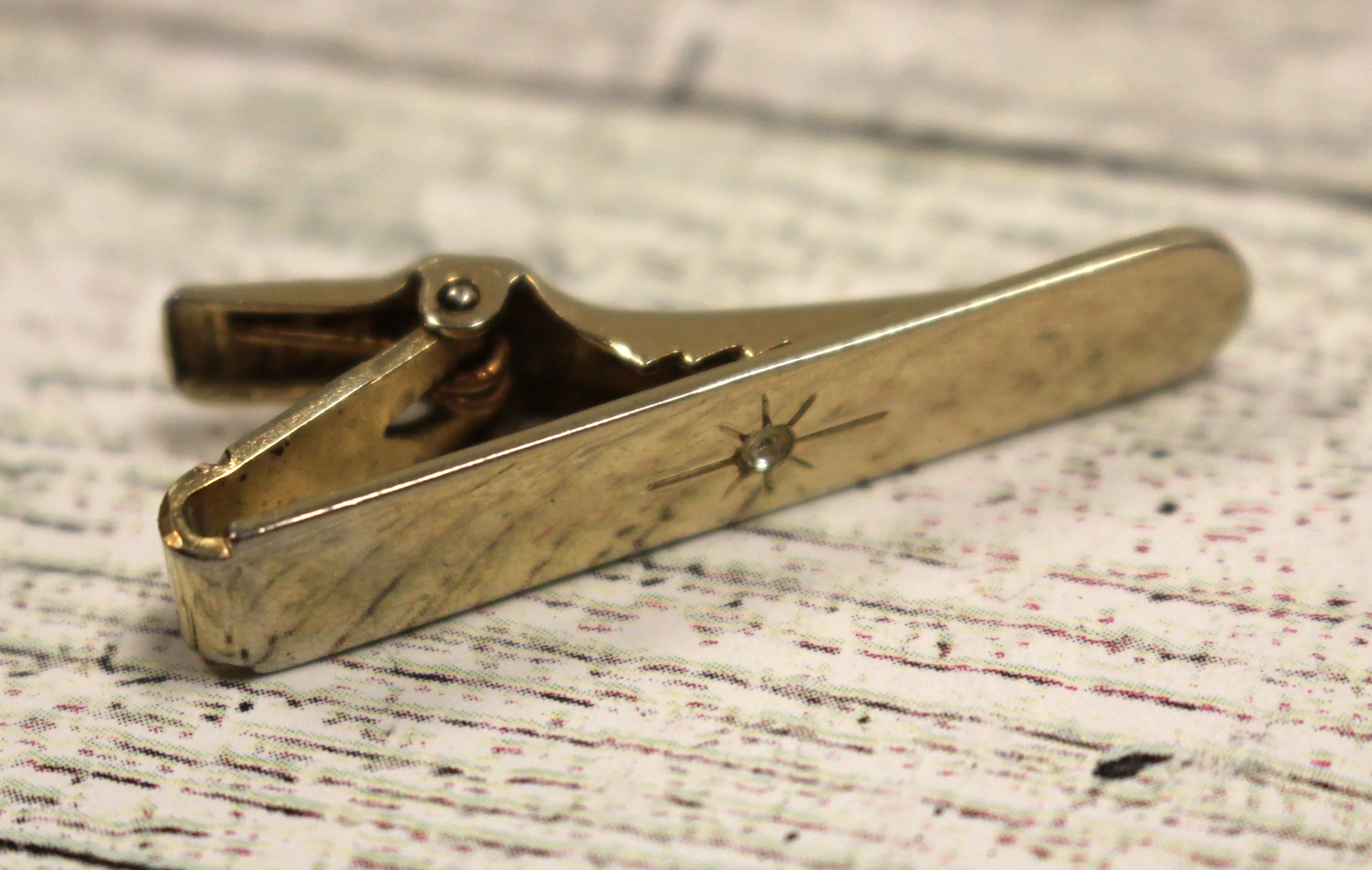 Anson Gold Plated Tie Clip With Clear Stone - Used