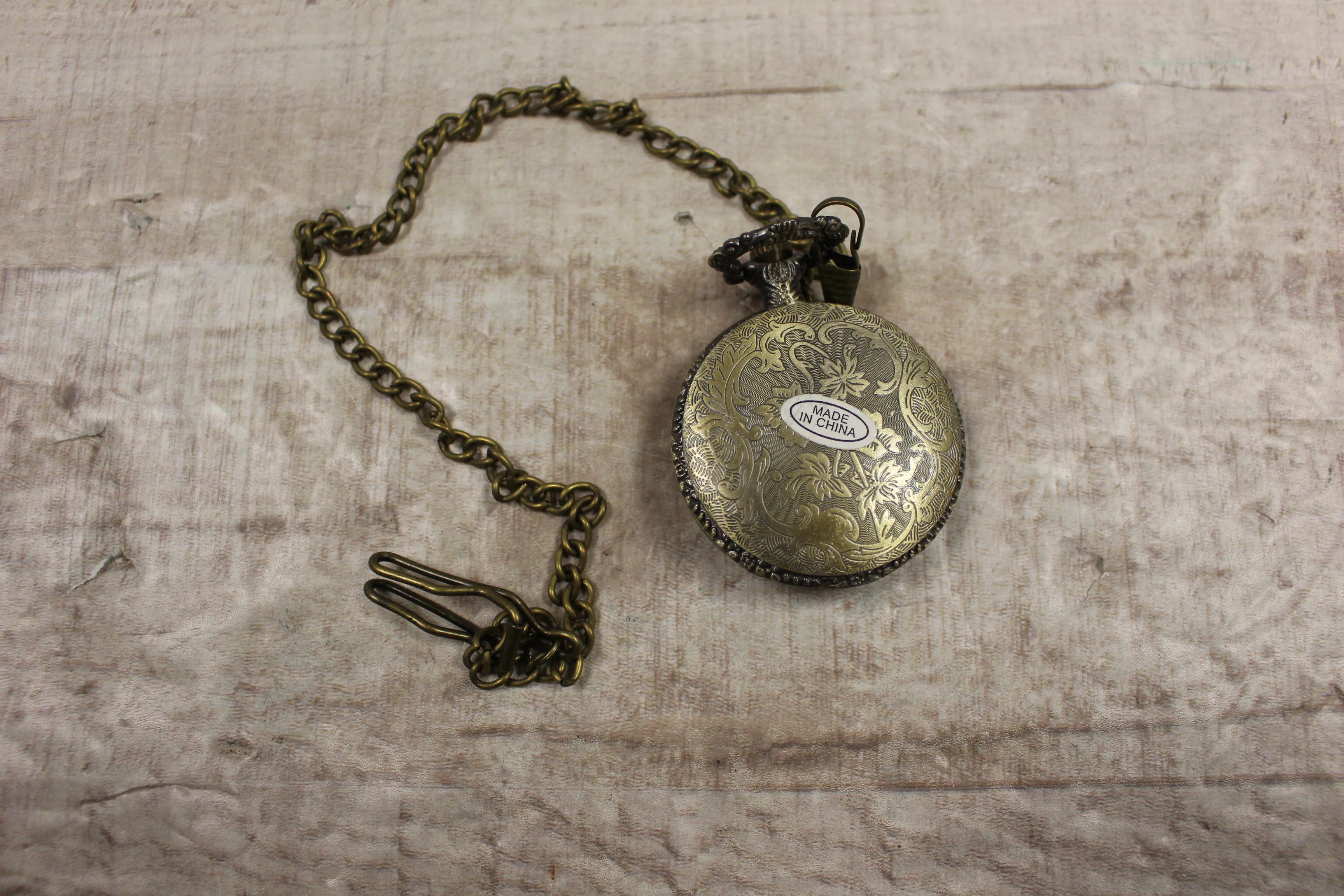 Antiqued Finish Eagle Pocket Watch Clock With Chain - Used - Image 3