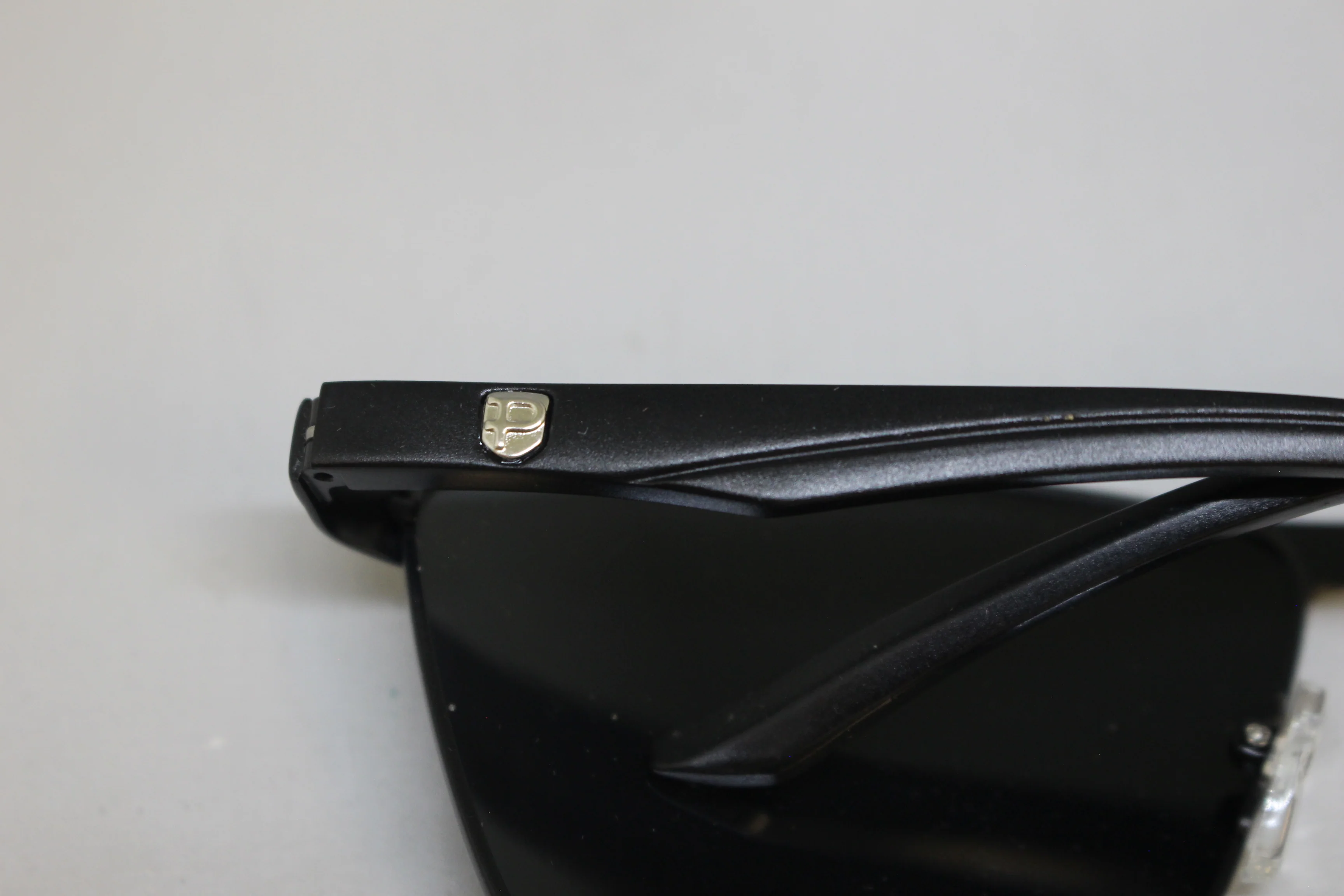 Aoheng Glasses with Case - Used - Image 4