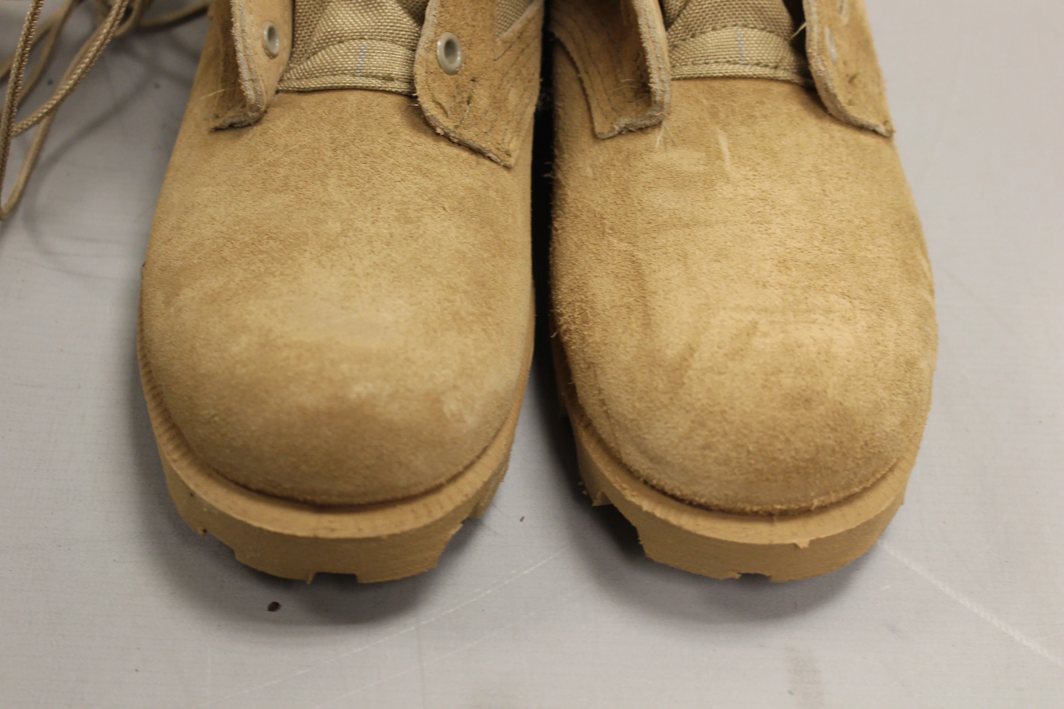 Army Hot Weather Combat Boot - Sand Tan - Size: 7-1/2 XNarrow - New - Image 2