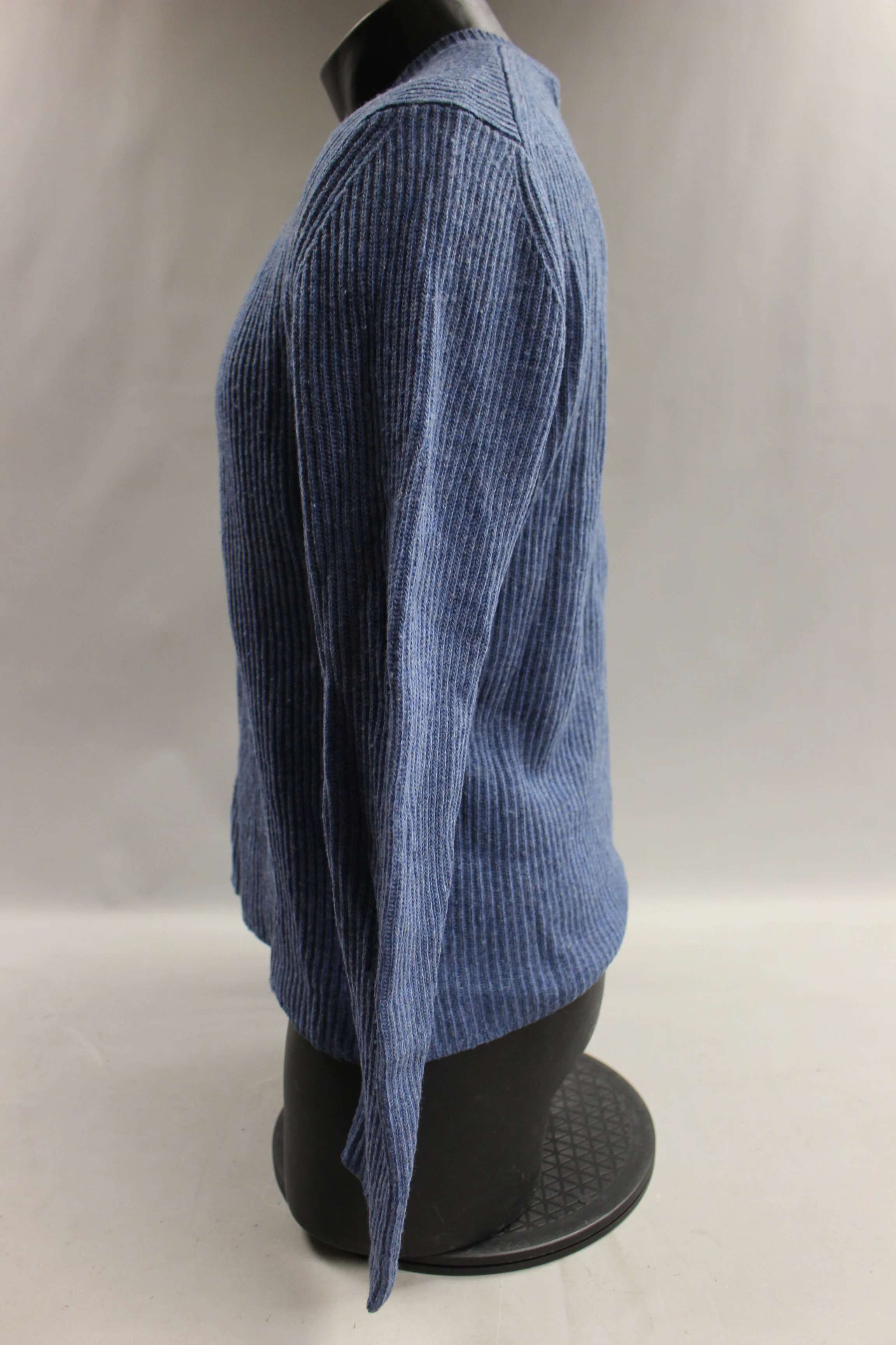 Banana Republic Blue Women's Sweater - Size Medium - Used - Image 4