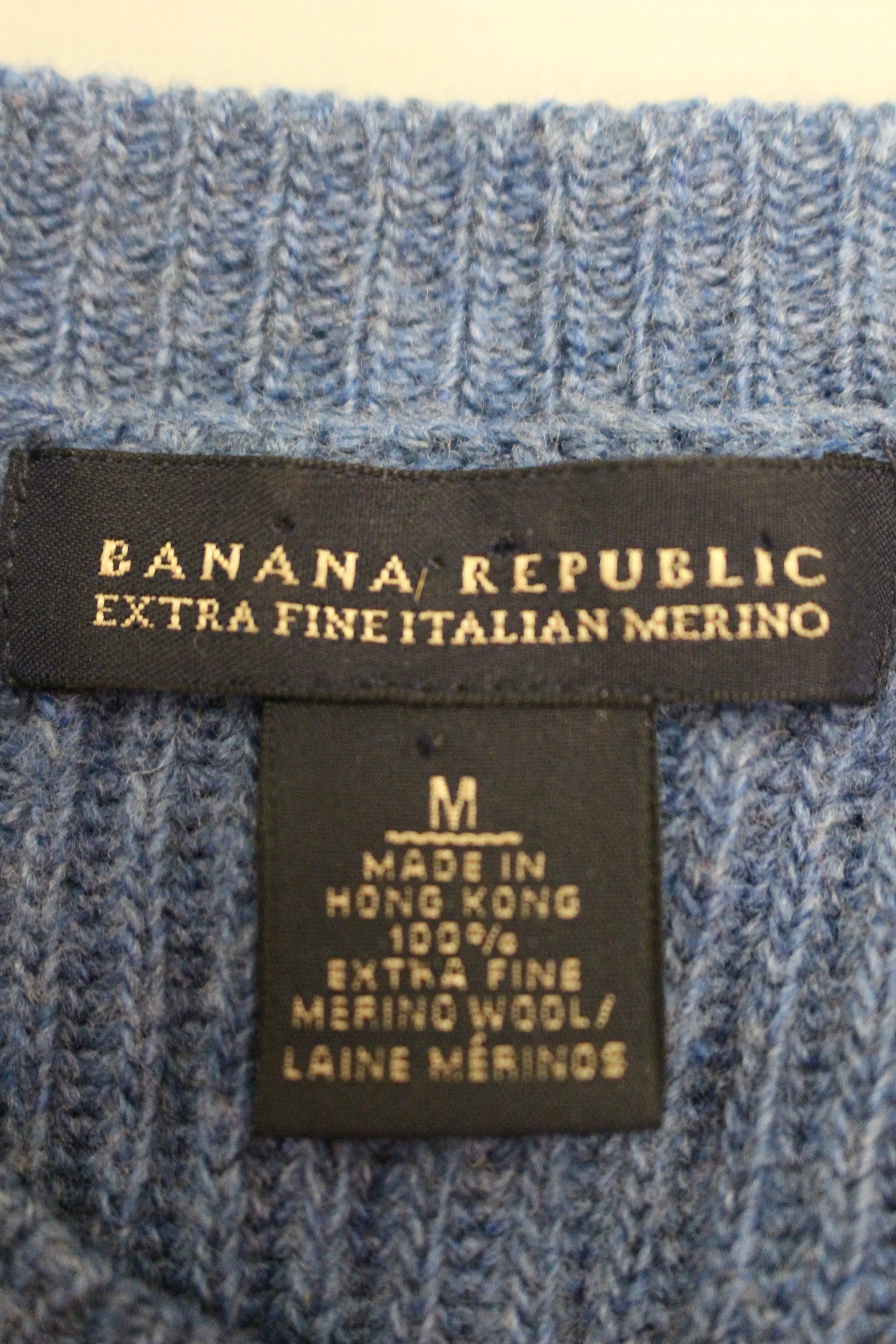 Banana Republic Blue Women's Sweater - Size Medium - Used - Image 6