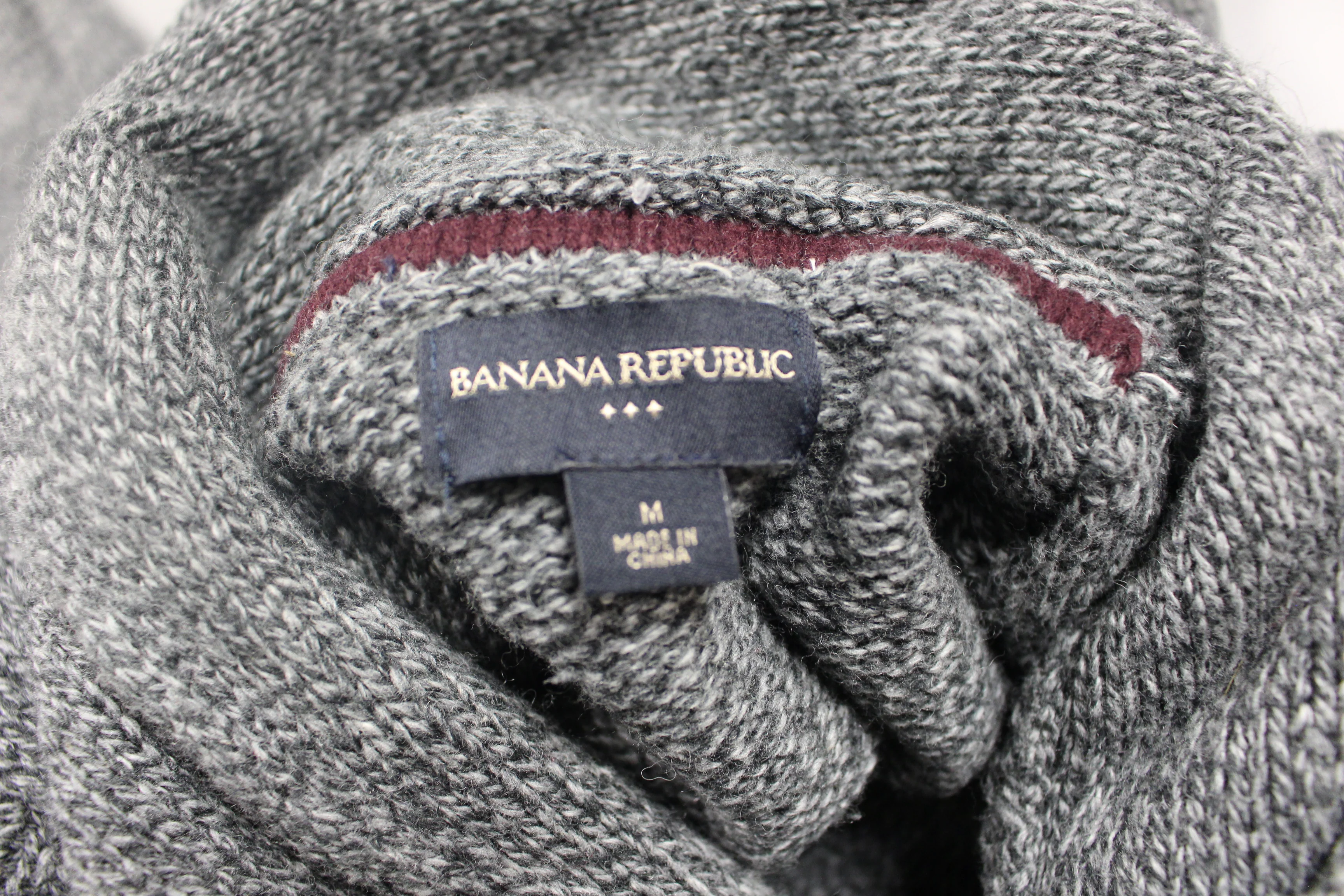 Banana Republic Gray Women's Sweater Size Medium - Image 3