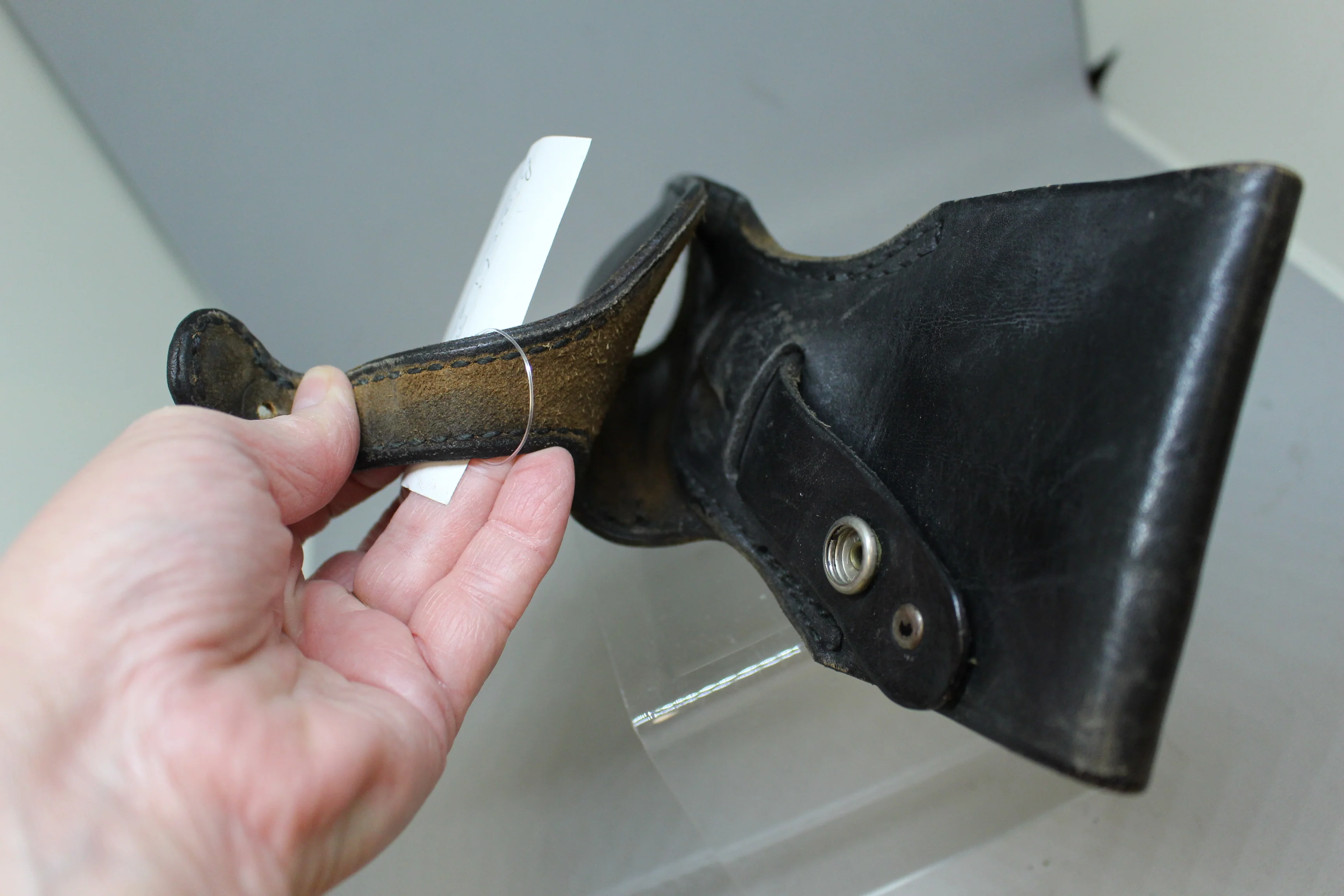 Bianchi S&W 9mm #99A Right Hand Holster - Used - Image 4