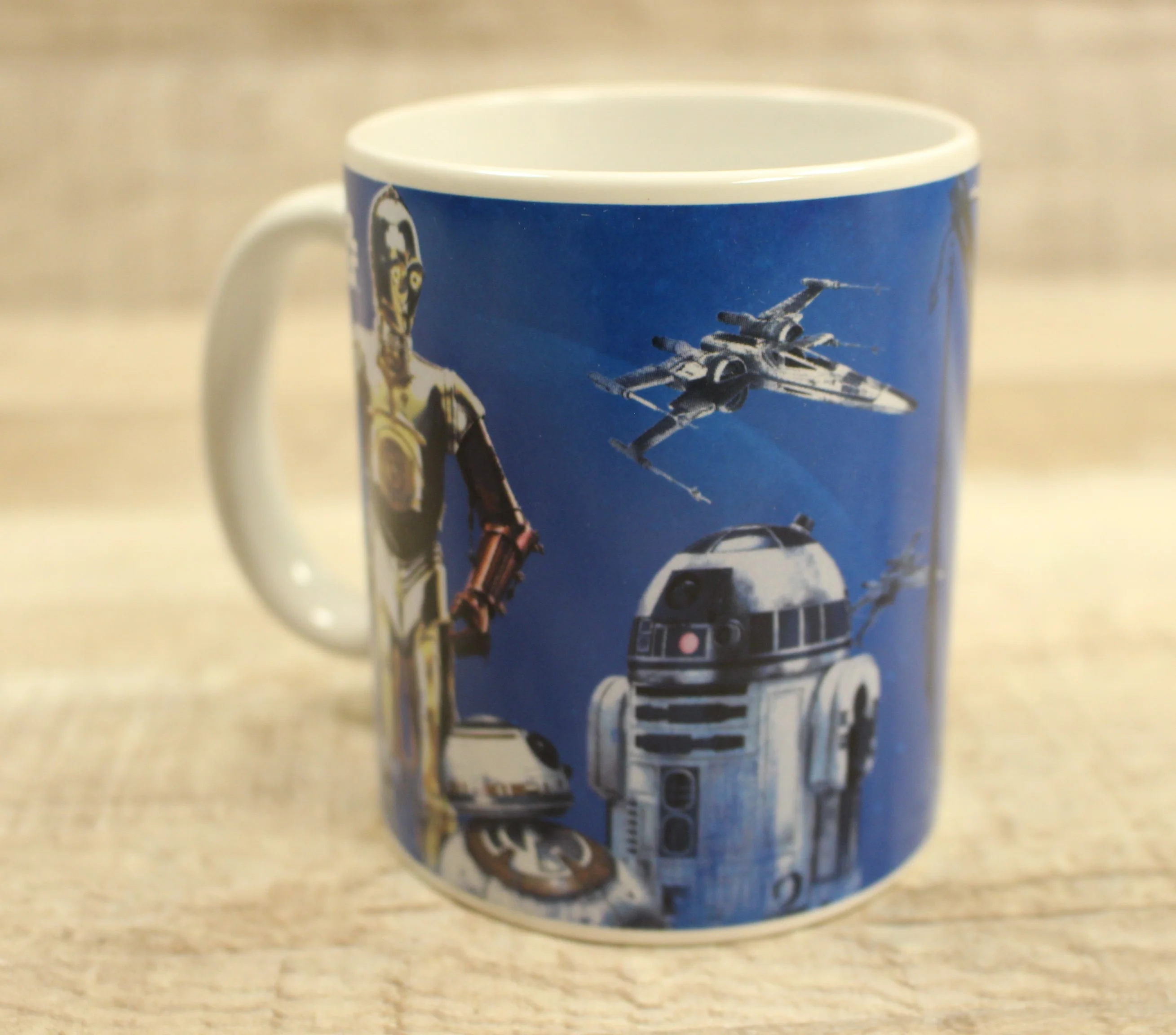 Blue Galerie Star Wars Coffee/Tea Cup/Mug - With Chewbacca, Finn, C-3PO, R2-D2, BB-8 - New - Image 2