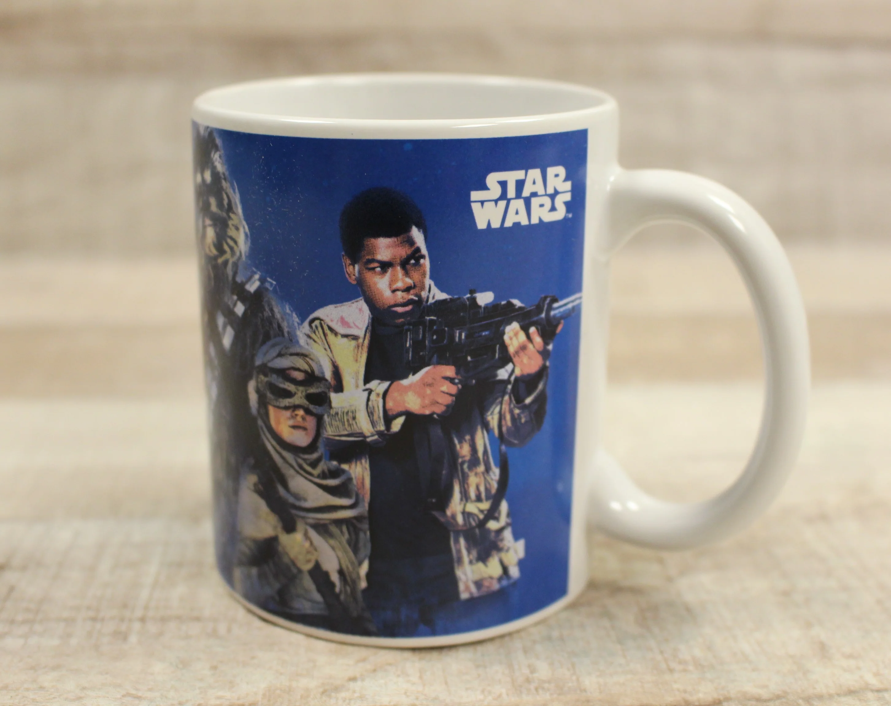 Blue Galerie Star Wars Coffee/Tea Cup/Mug - With Chewbacca, Finn, C-3PO, R2-D2, BB-8 - New - Image 4
