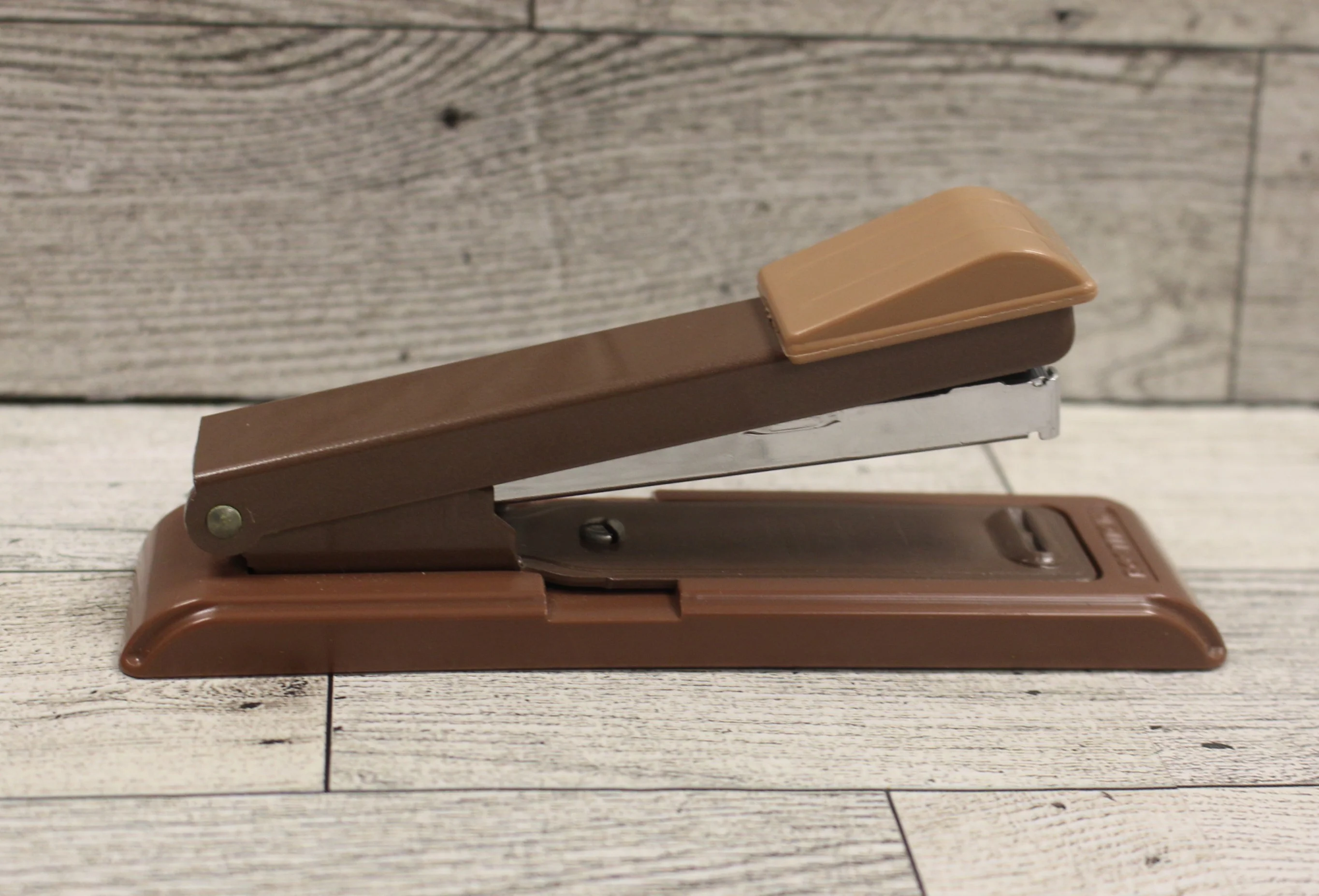 Bostitch B8 Stapler with Staples & Instruction - Brown - Used - Image 3