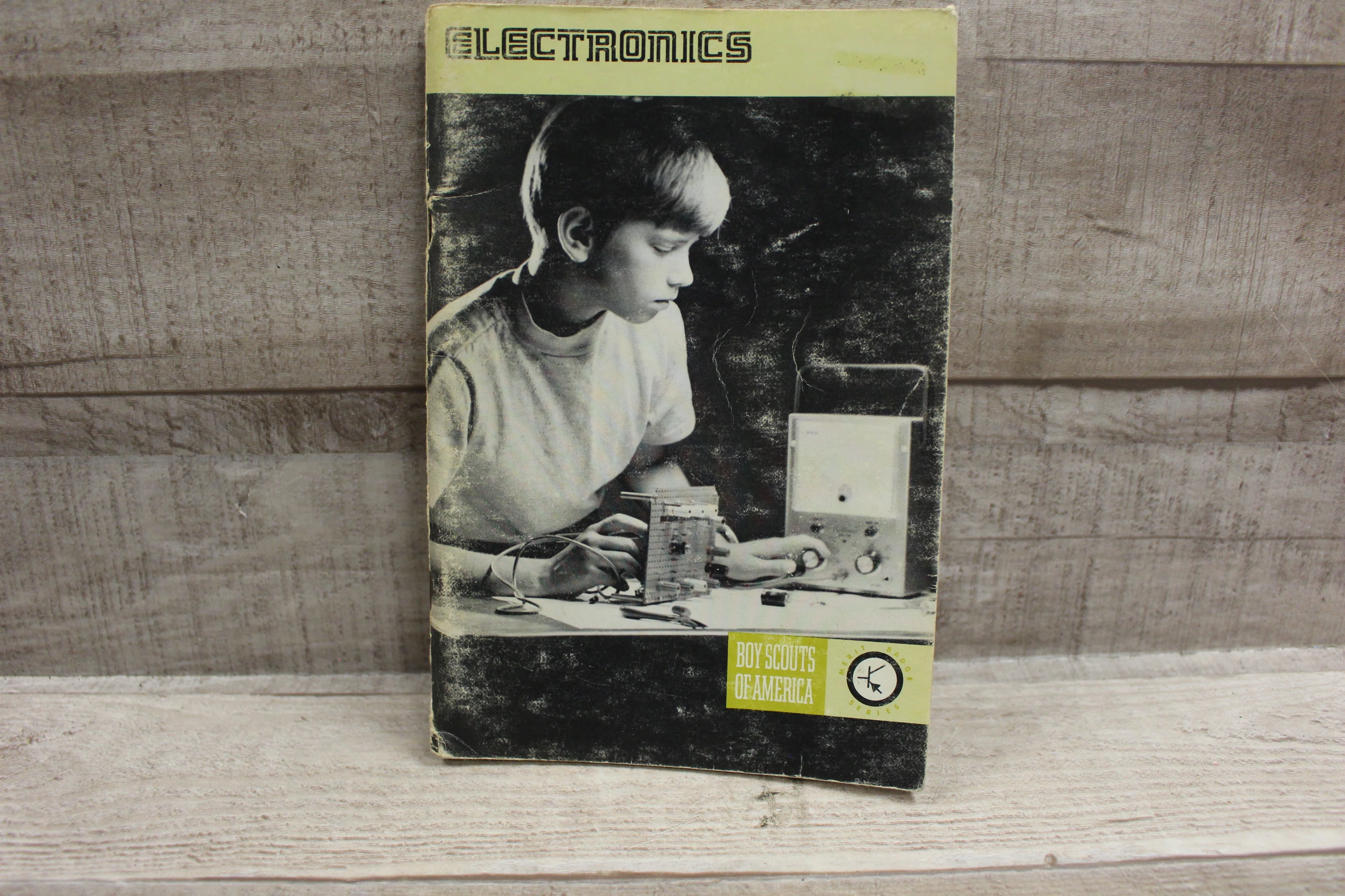 Boy Scouts Of America Merit Badge Series: Electronics -Used