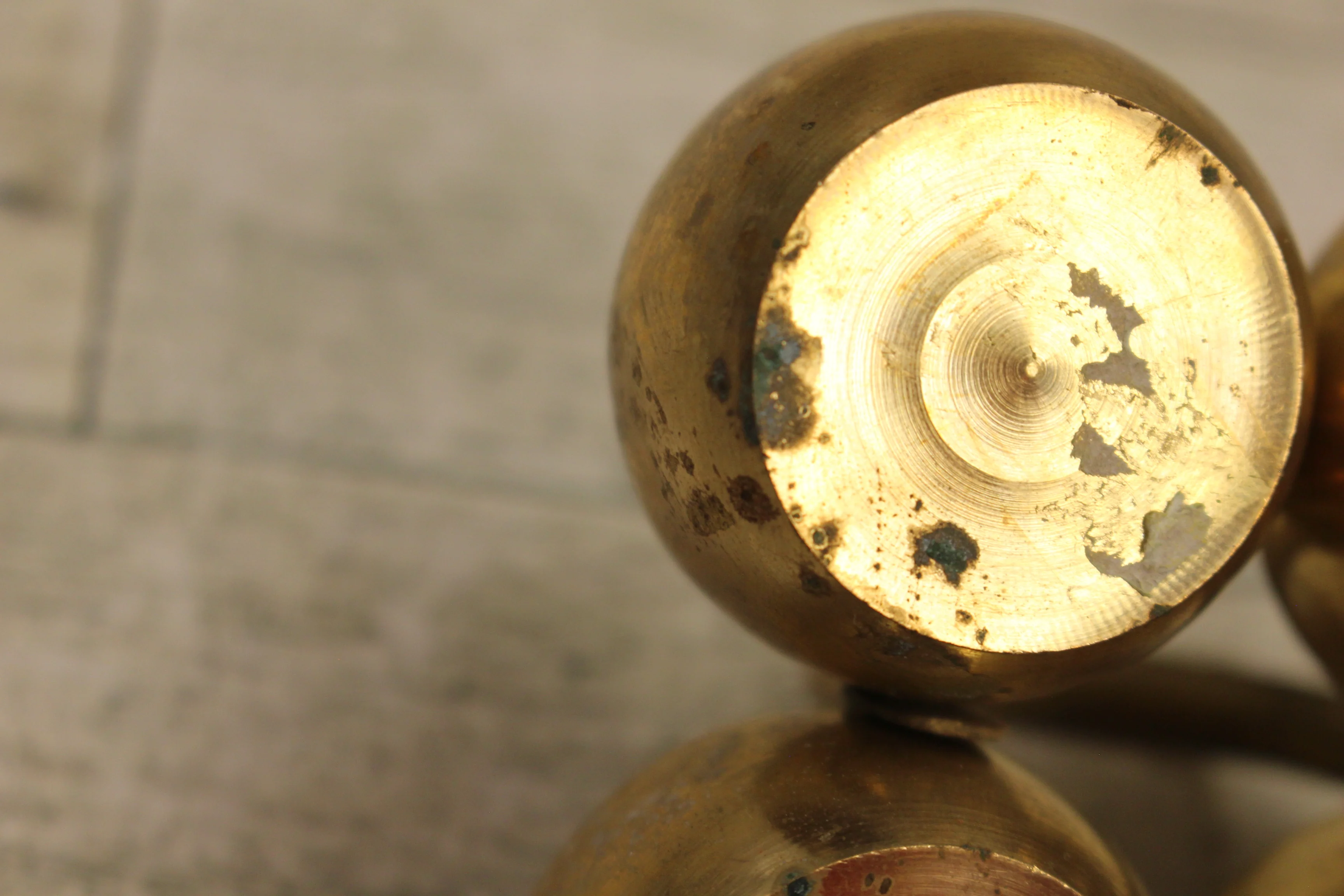 Brass Chowmukh Haldi 4 Bowl Holder - Used - Image 7