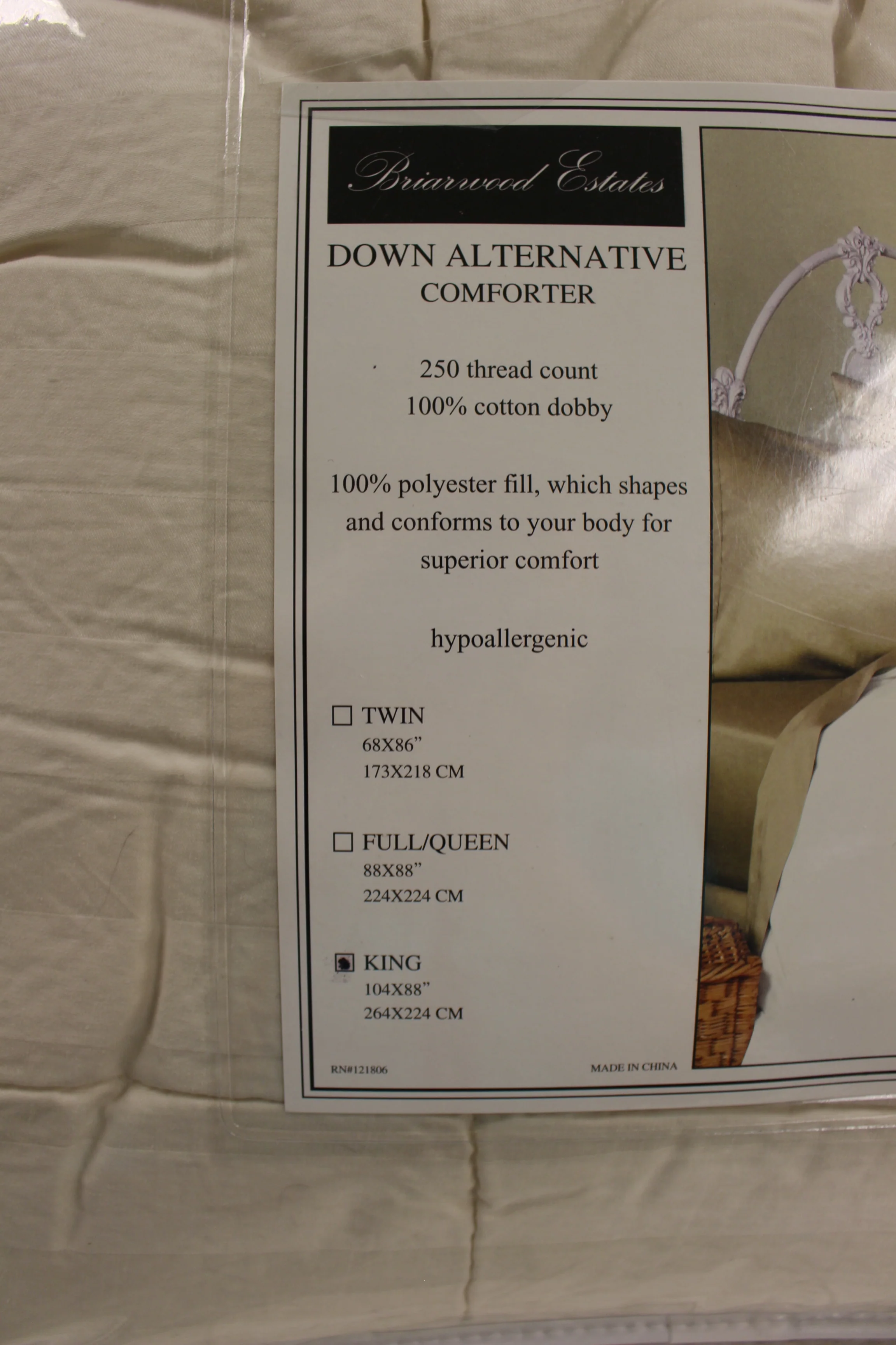 Briarwood Estates Down Alternative Comforter - King - New - Image 3