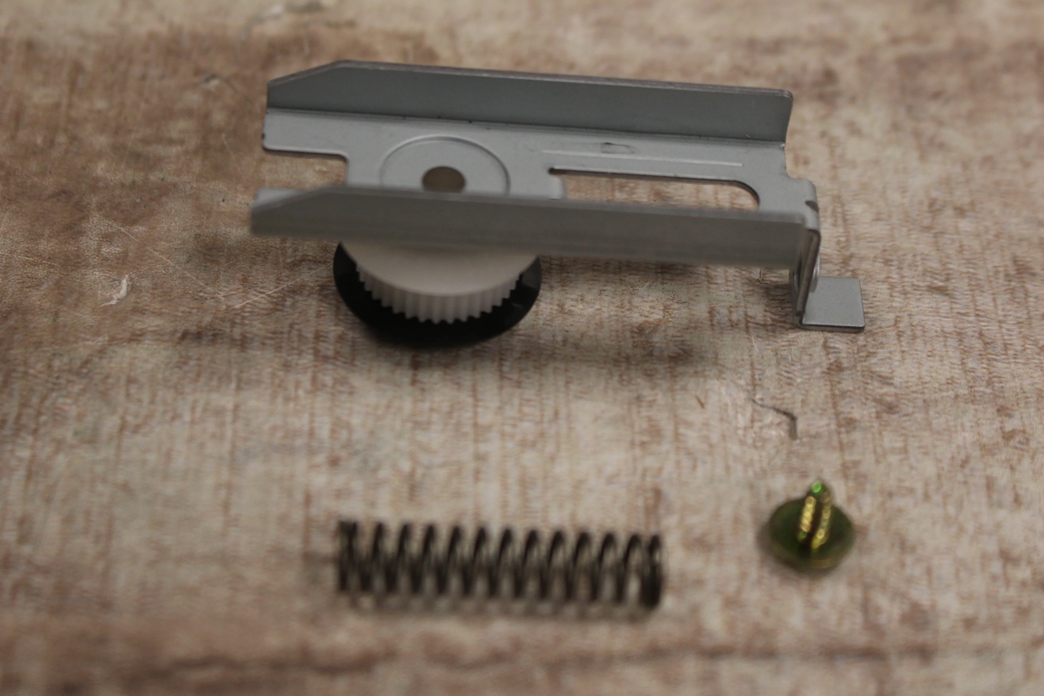 Brother DCP 8040 Replacement Part LE8634001 Pulley Assembly and Spring -Used - Image 2