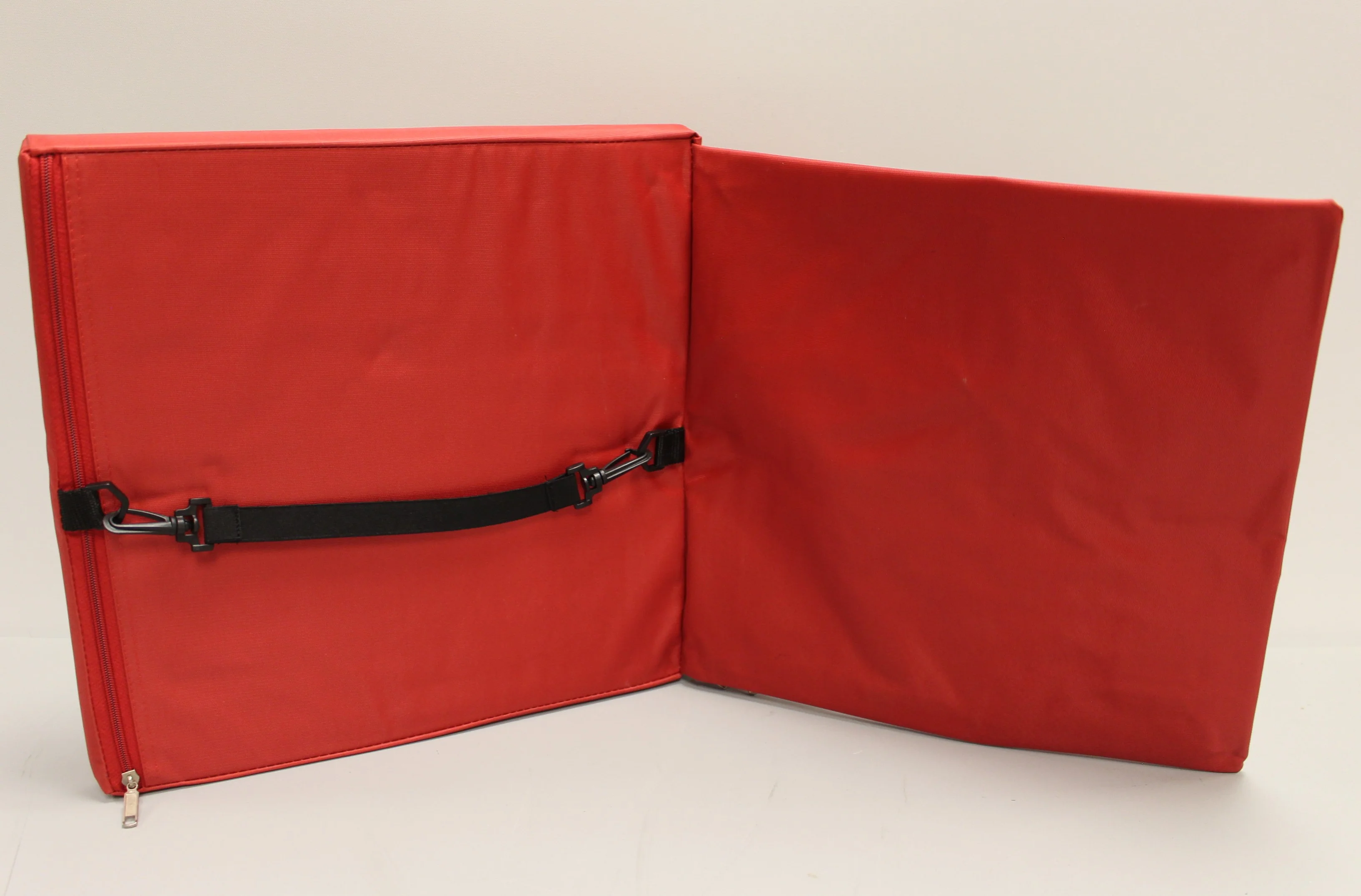 BSI Ohio State Buckeyes Seat Cushion Tote - Image 4
