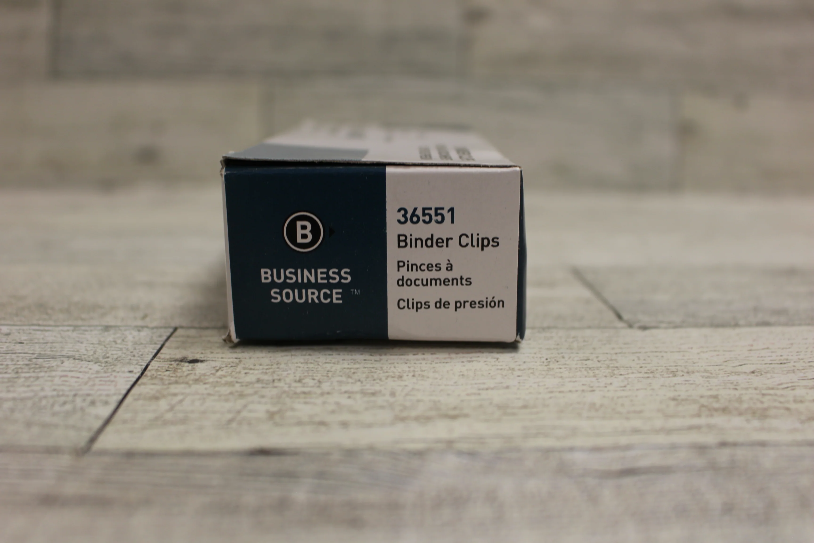 Business Source 1-1/4" Binder Clips - Size 5 - Set of 12 - New - Image 5