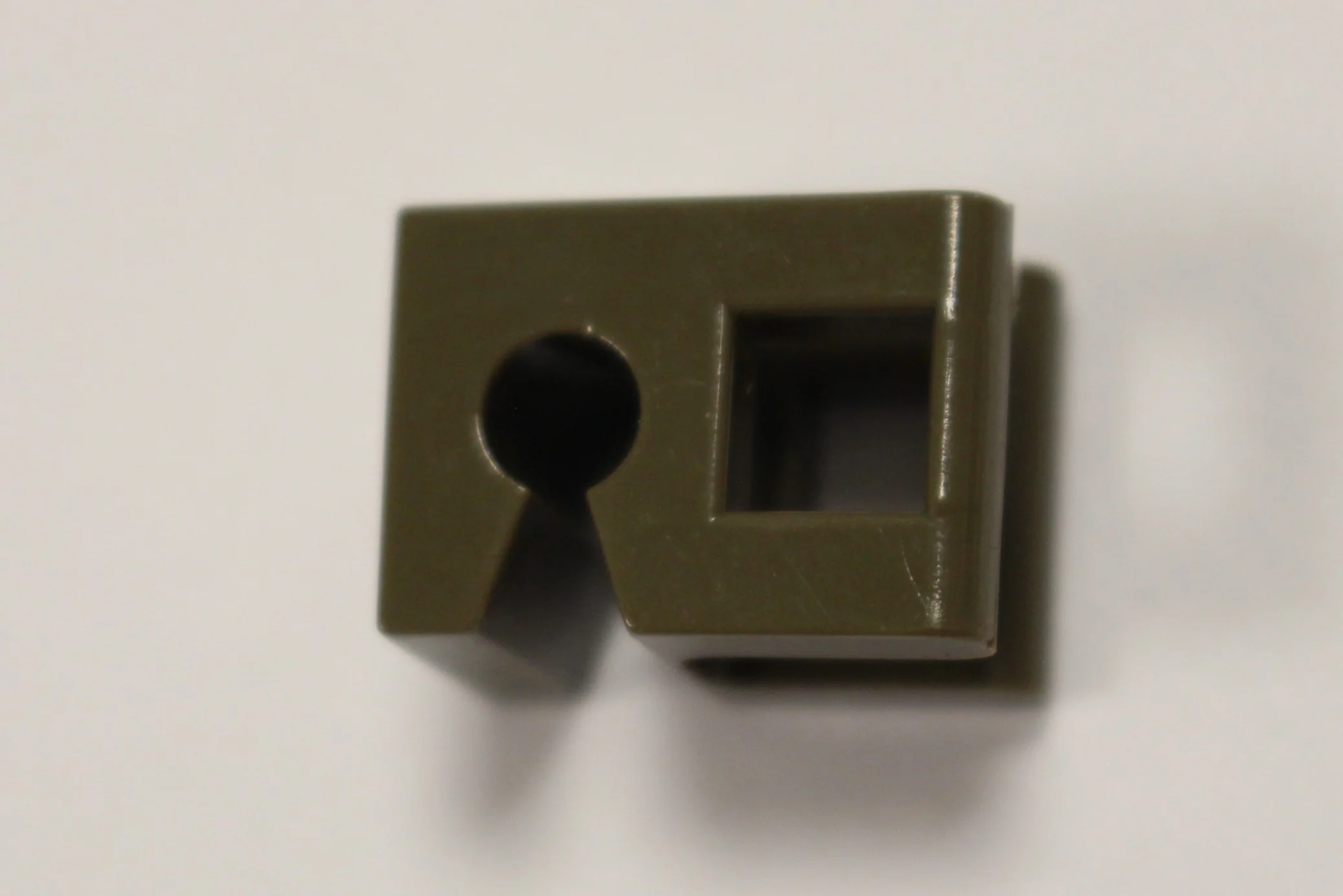 Camouflage Screening System Bracket - Brown (From Woodland Repair Kit)