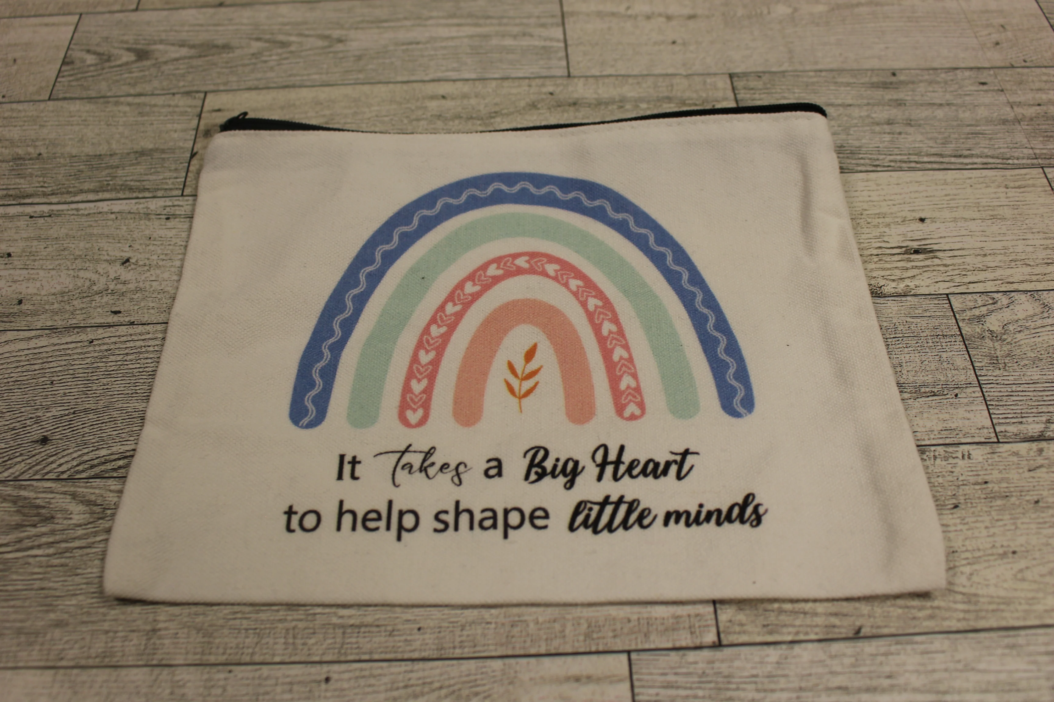 Canvas Tote for Teachers - "It takes a Big Heart to Shape Little Minds" - New - Image 3