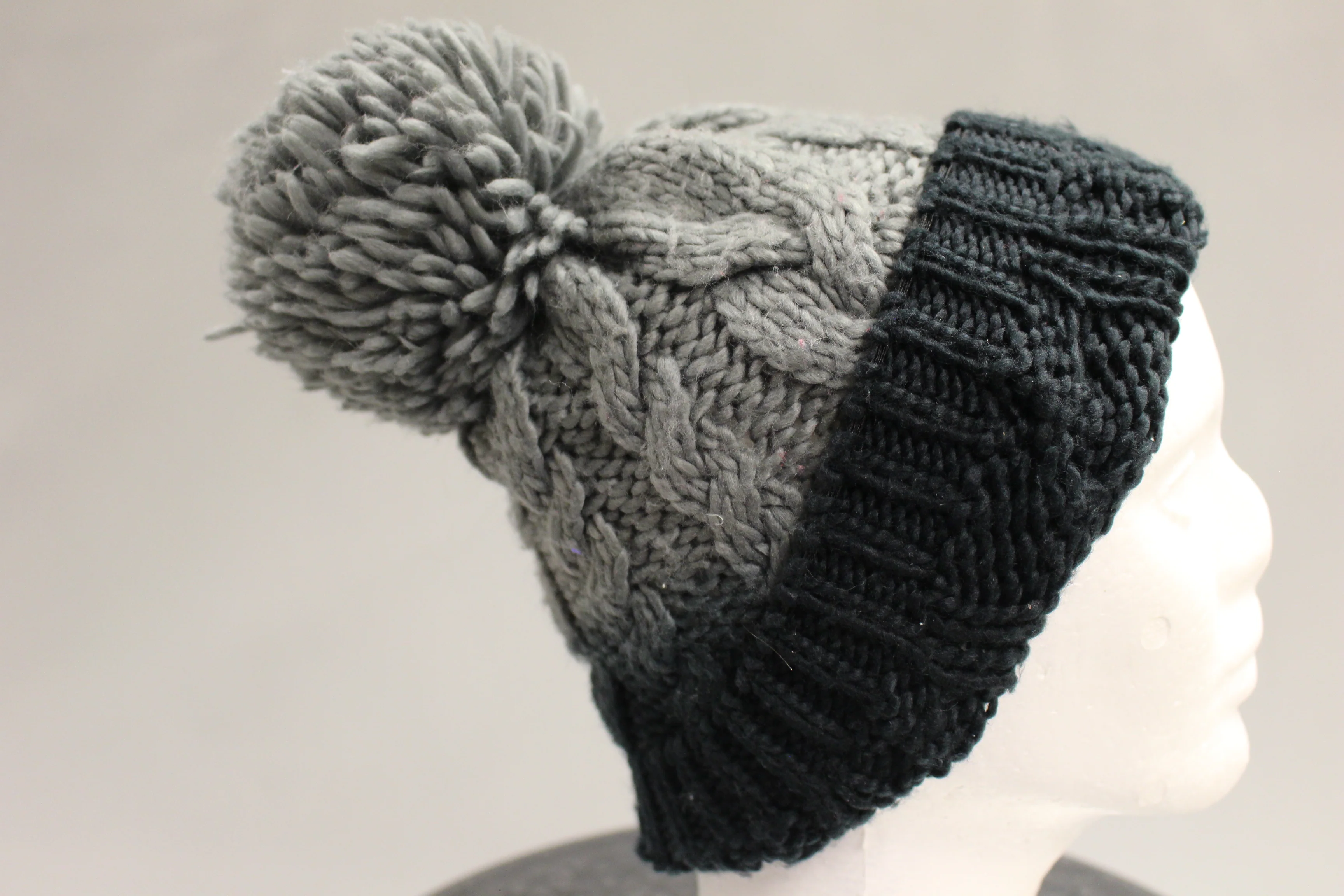 Charlotte Russe Winter Ski Hat - OSFA - Used