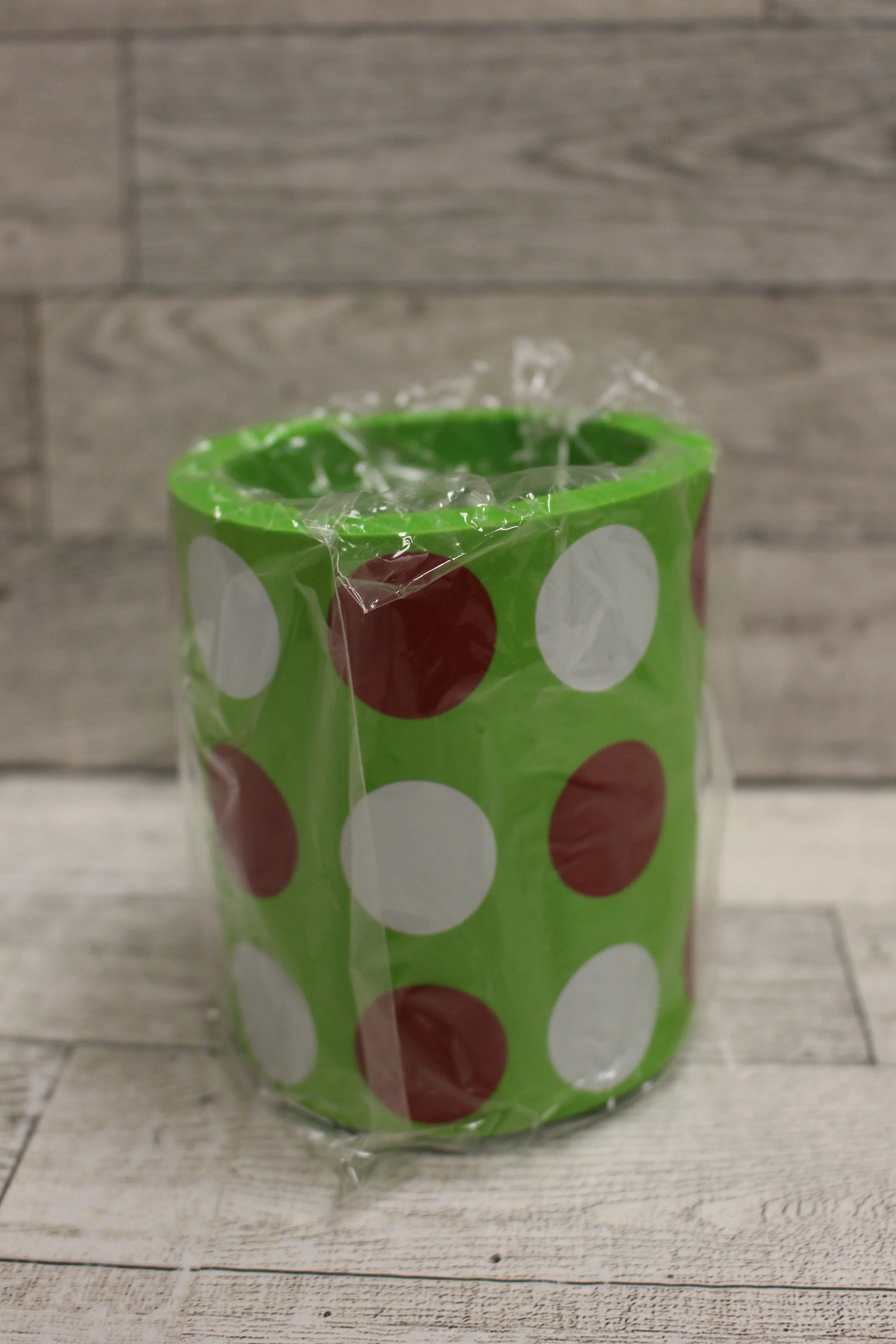 Christmas Polka Dot Can Coozie/Beverage Cooler - Lime Green - New - Image 4