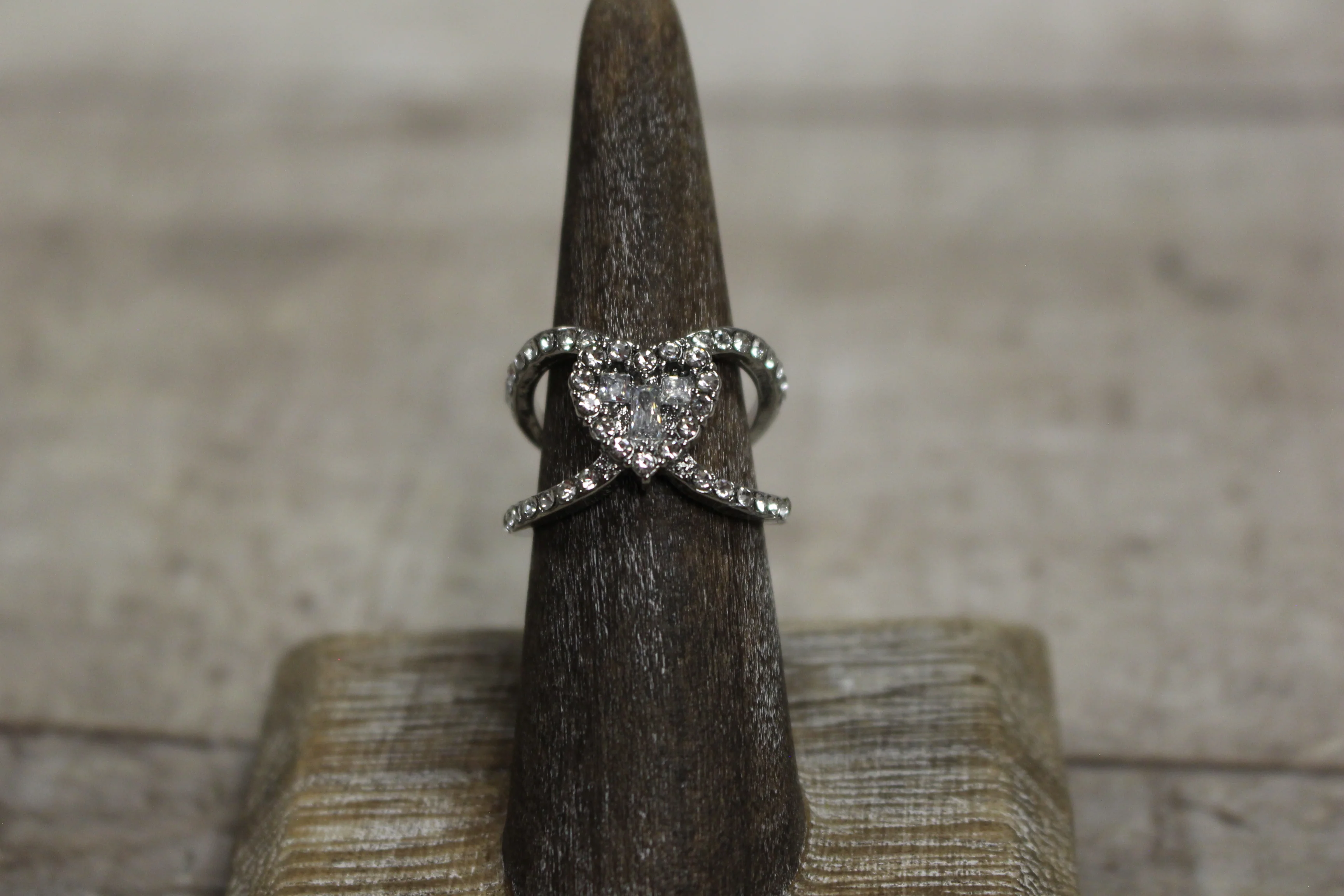 Costume Fashion Jewelry Sparkly Men's Women's Rings -Size: 06 -New - Image 17