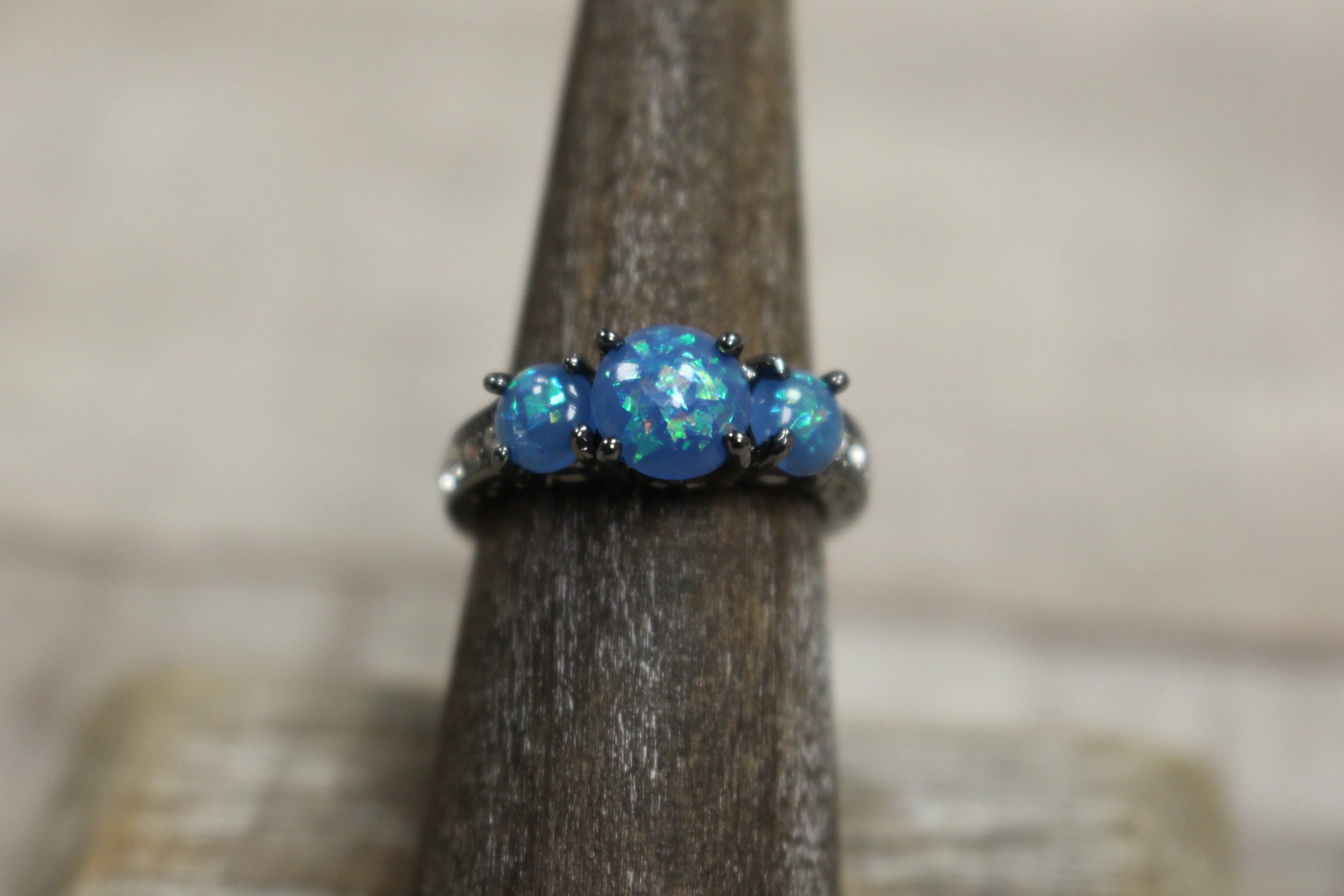 Costume Fashion Jewelry Sparkly Men's Women's Rings -Size: 06 -New - Image 9