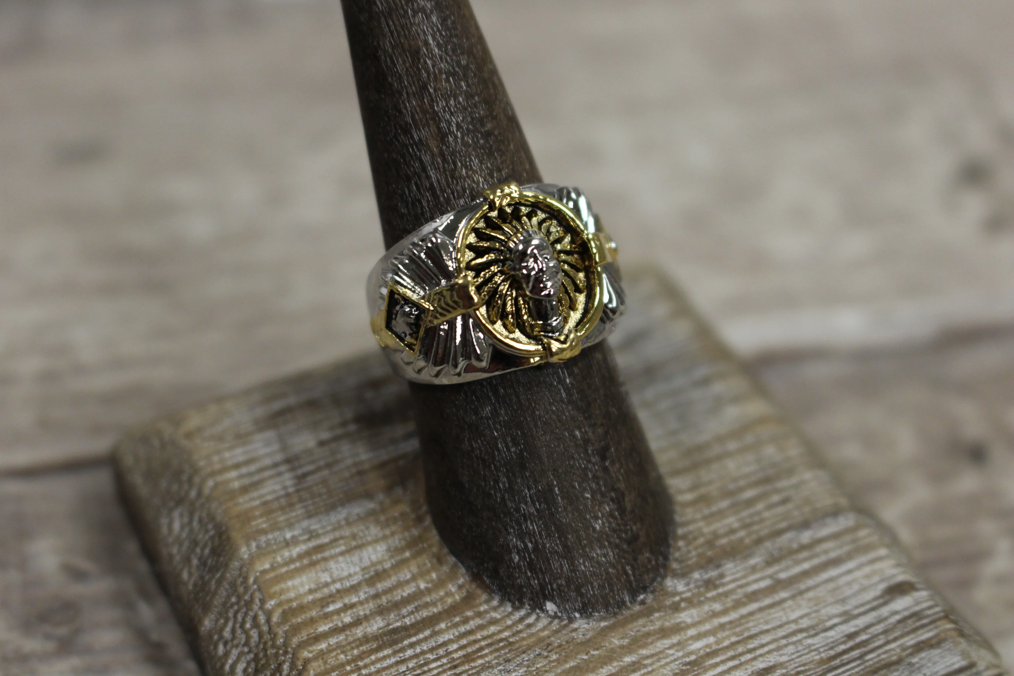 Costume Fashion Jewelry Sparkly Men's Women's Rings -Size: 07 -New - Image 3