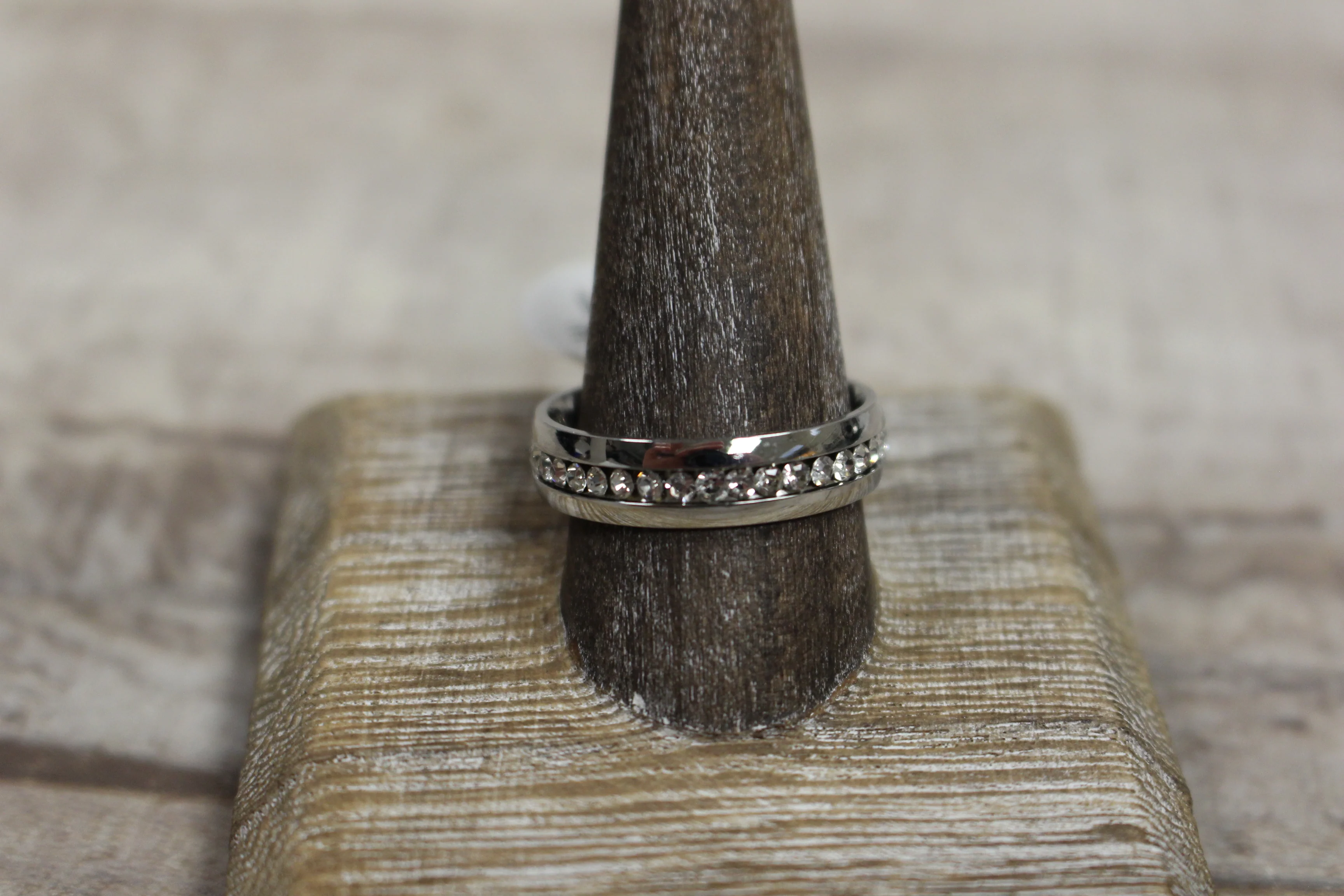 Costume Fashion Jewelry Sparkly Men's Women's Rings -Size: 11 -New - Image 8