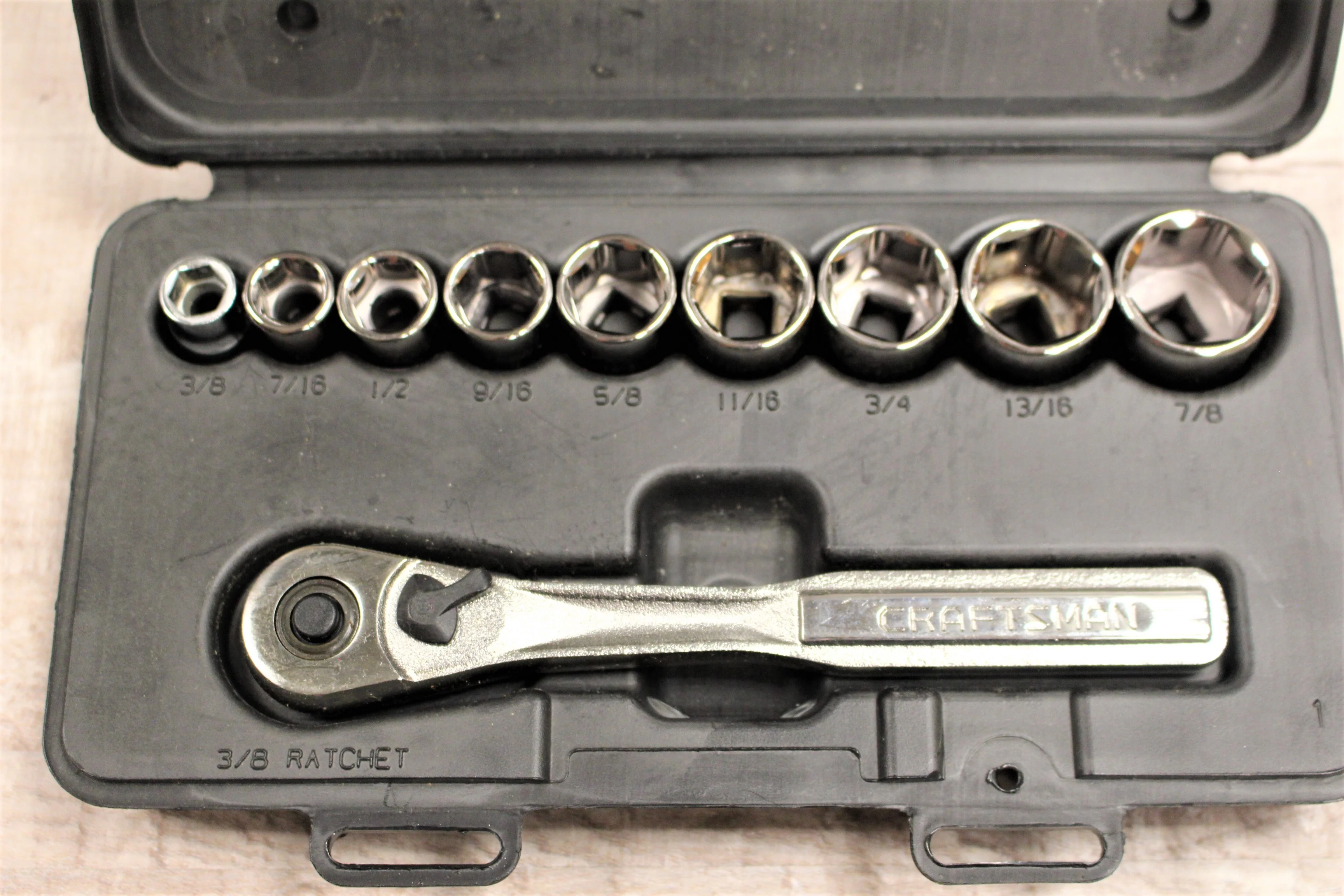Craftsman 10-Piece 3/8 Inch Drive Inch Set -New - Image 3