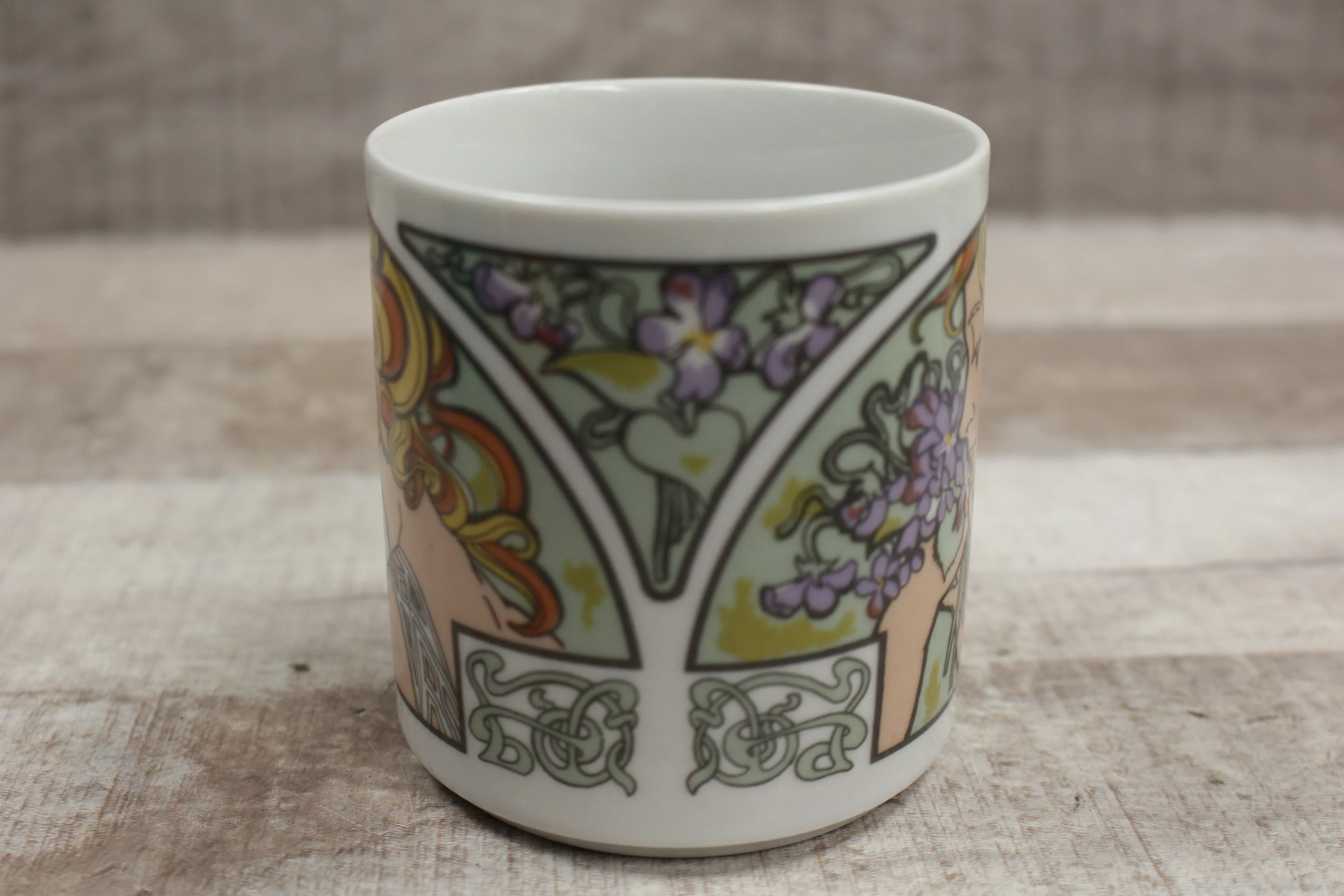 Czechoslovakia Lady Art Coffee Tea Drinking Mug Cup -Used - Image 3