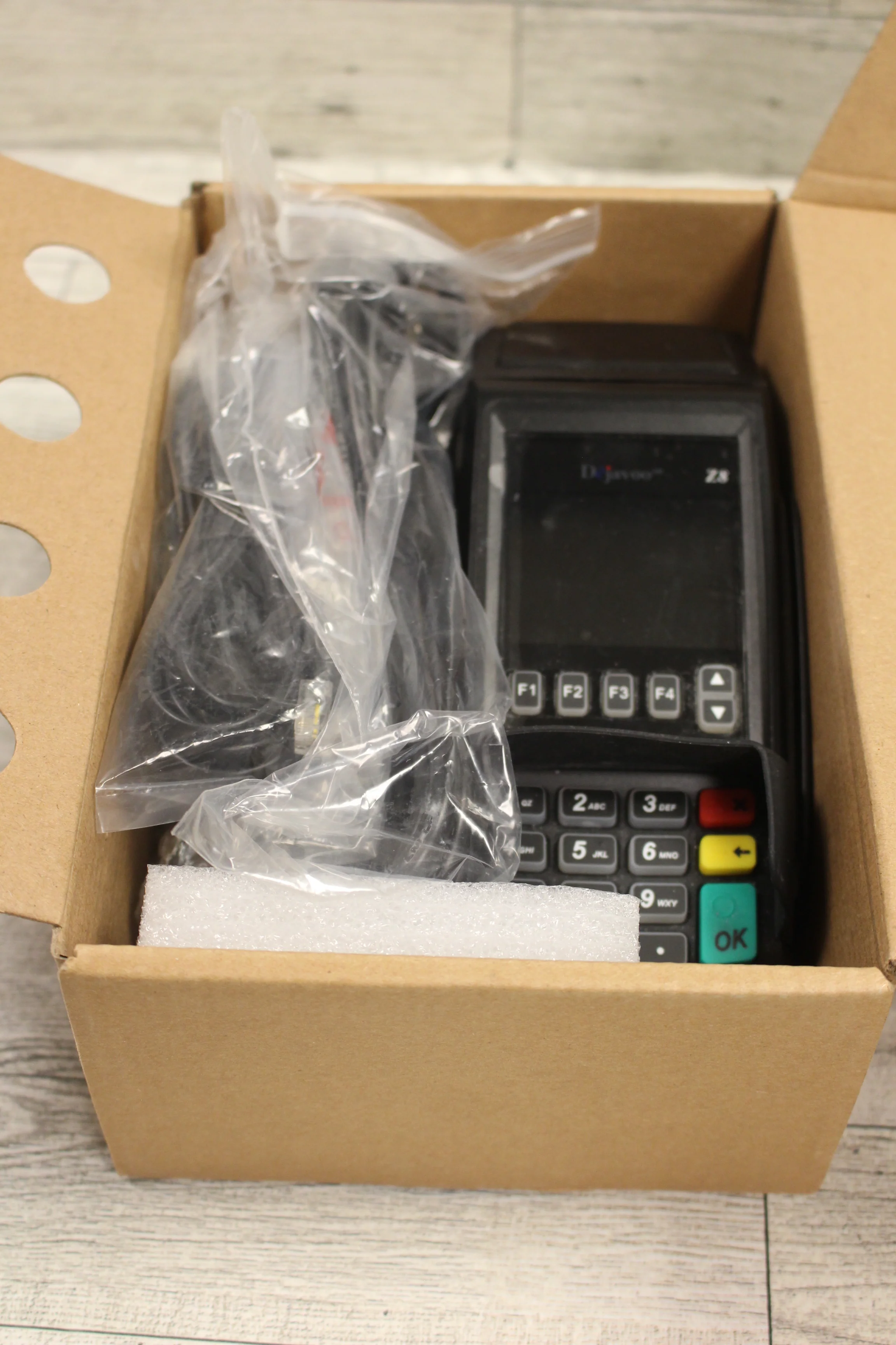 Dejavoo Credit Card Machine Z8 - Model VEGA3000 - Used - Image 2