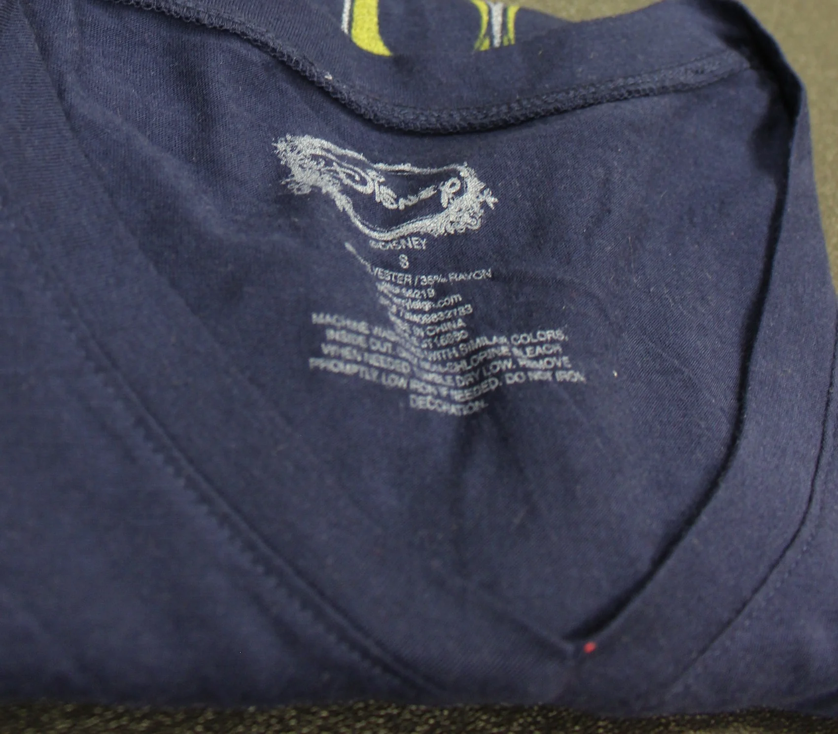 Disney Mickey & Minnie T-Shirt - Small - Used - Image 2