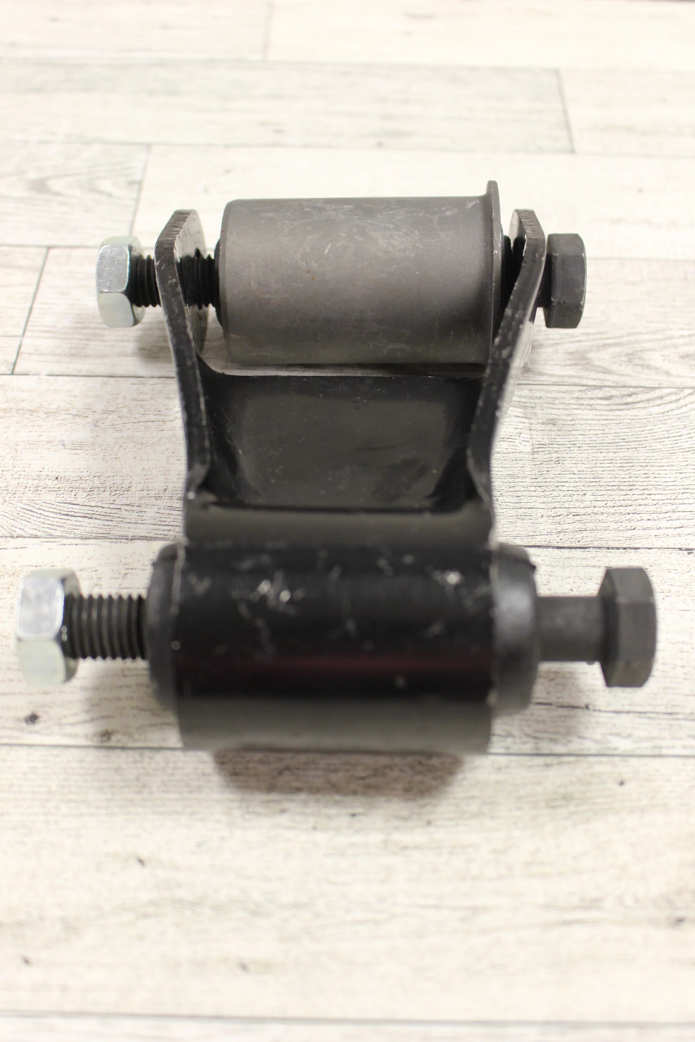 Dorman Leaf Spring Shackle Kit 722-006 - Used - Image 2