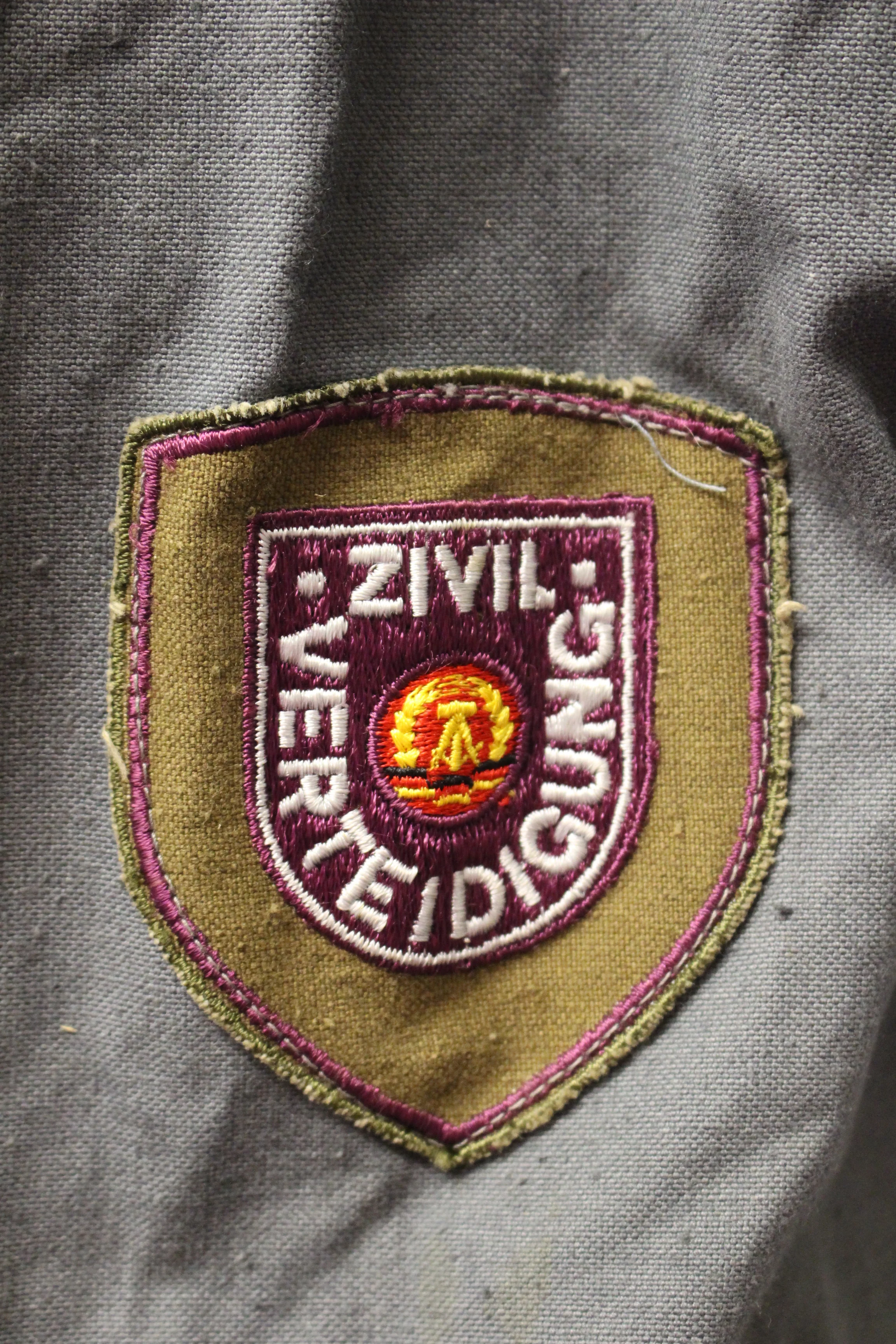 East German Civil Defense Zivil Verteidigung Tunic - Size: M88 - Used - Image 9