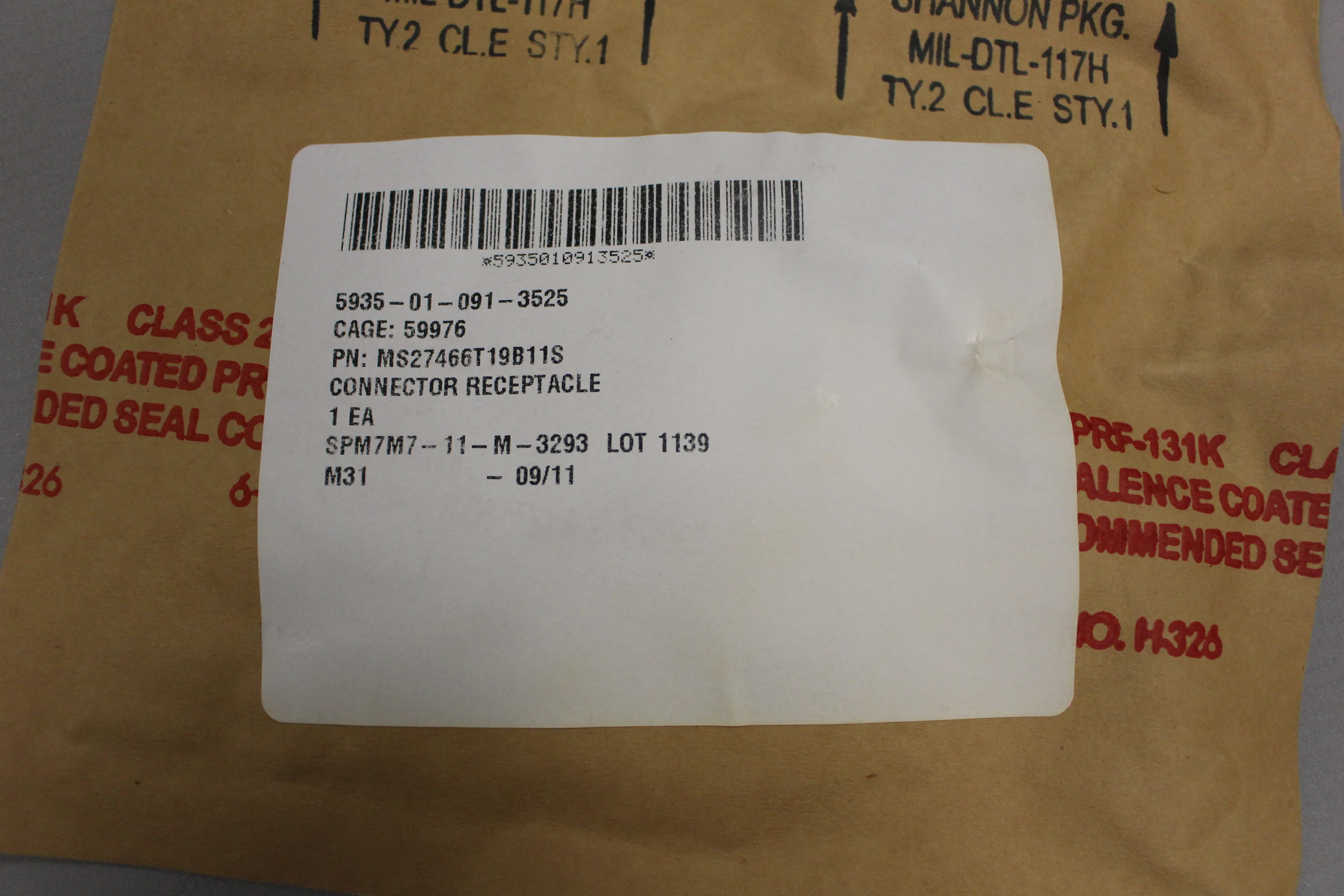 Electrical Receptacle Connector, 5935-01-091-3525, MS27466T19B11S, New - Image 2
