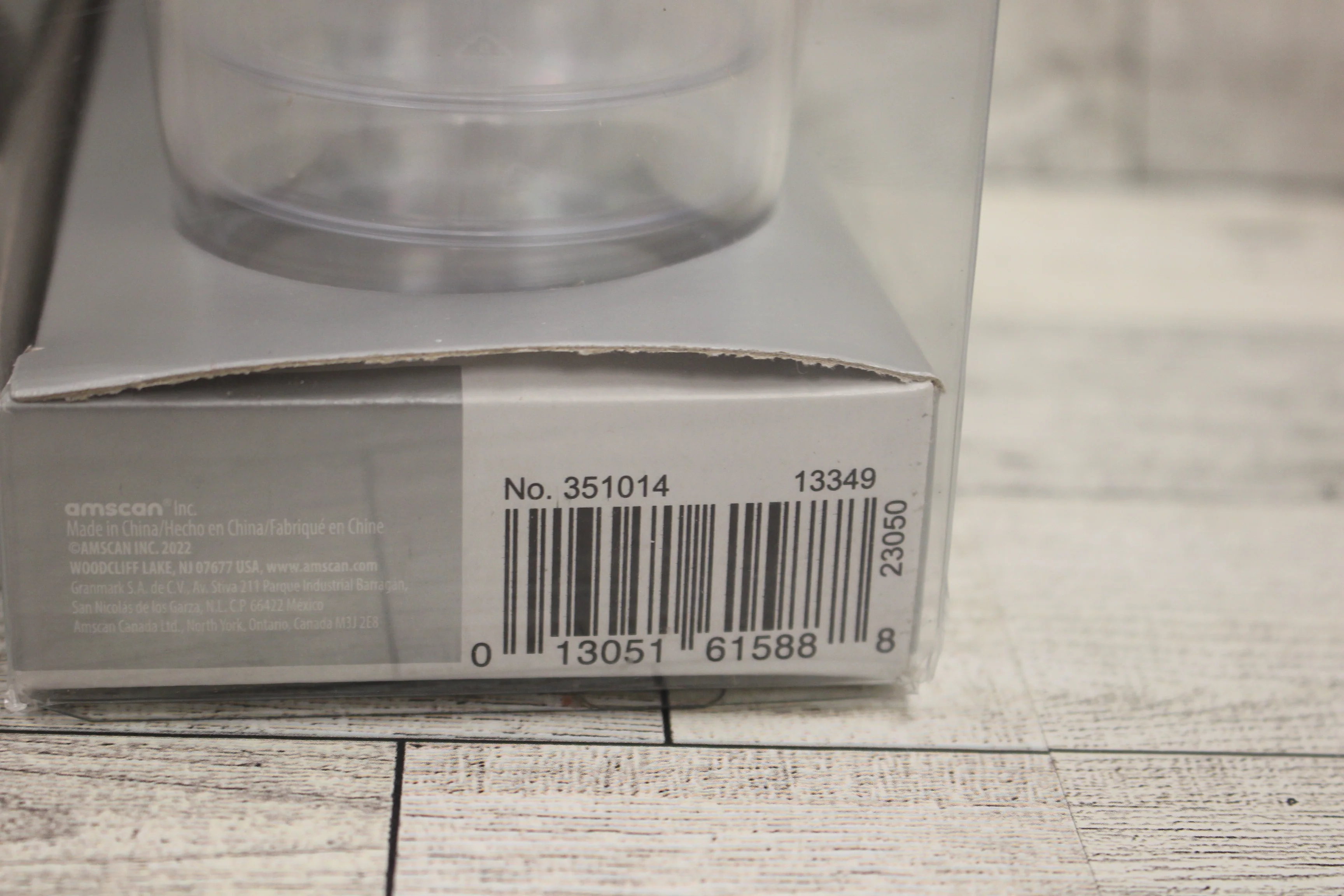 Elegant Clear with Silver Trim Premium Plastic 16oz. Tumblers - New - Image 6