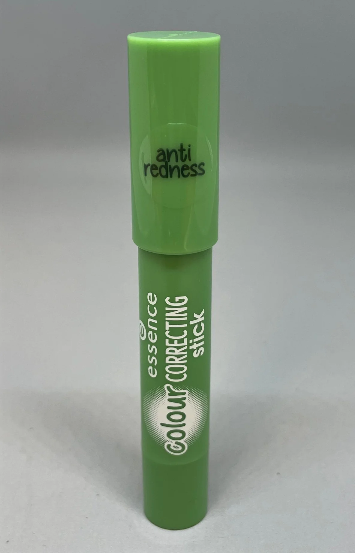 Essence Colour Correcting Stick - 04 Anti Redness - New - Image 2