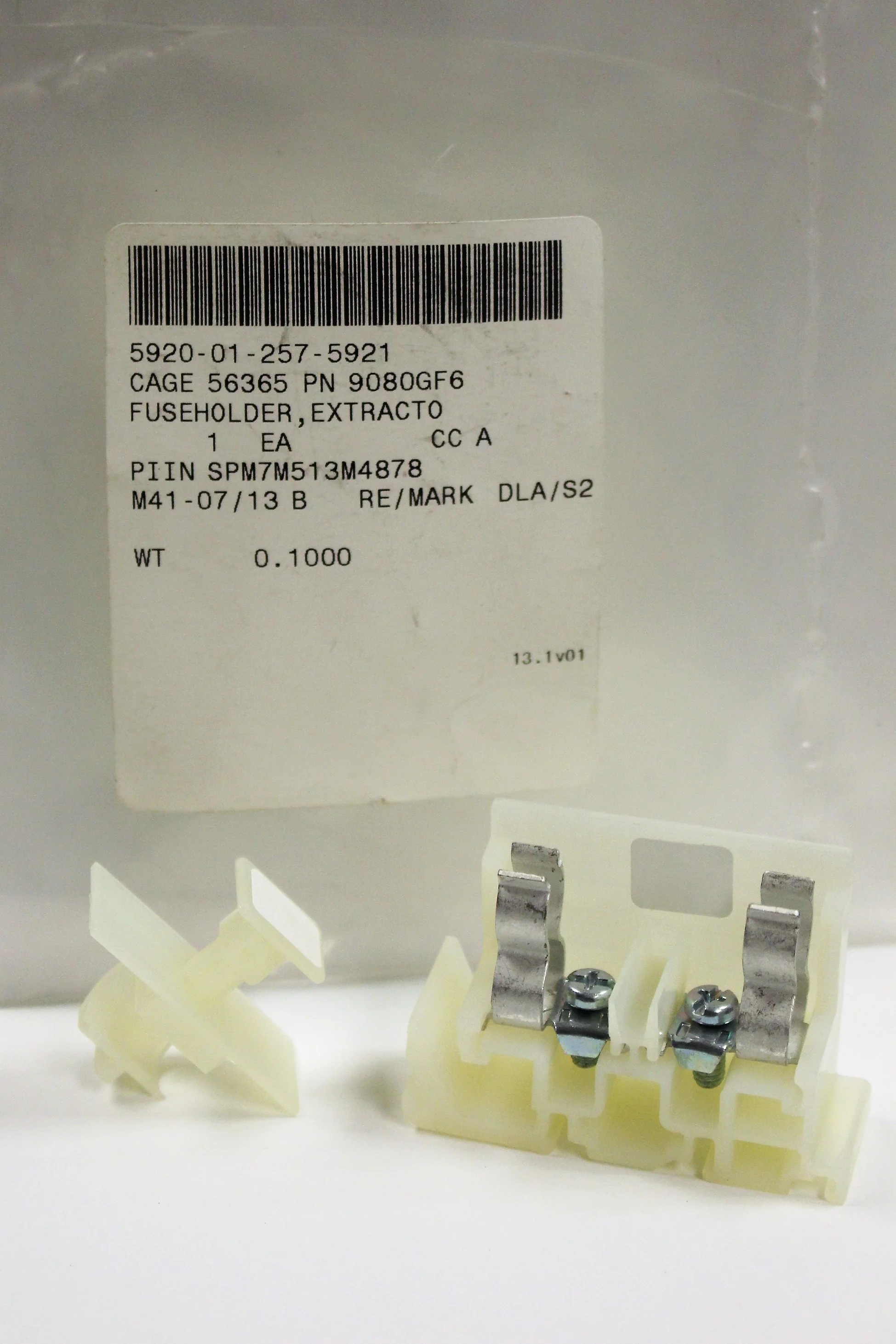Extractor Post Fuseholder / Panel Mount Fuseholder, 5920-01-257-5921, New