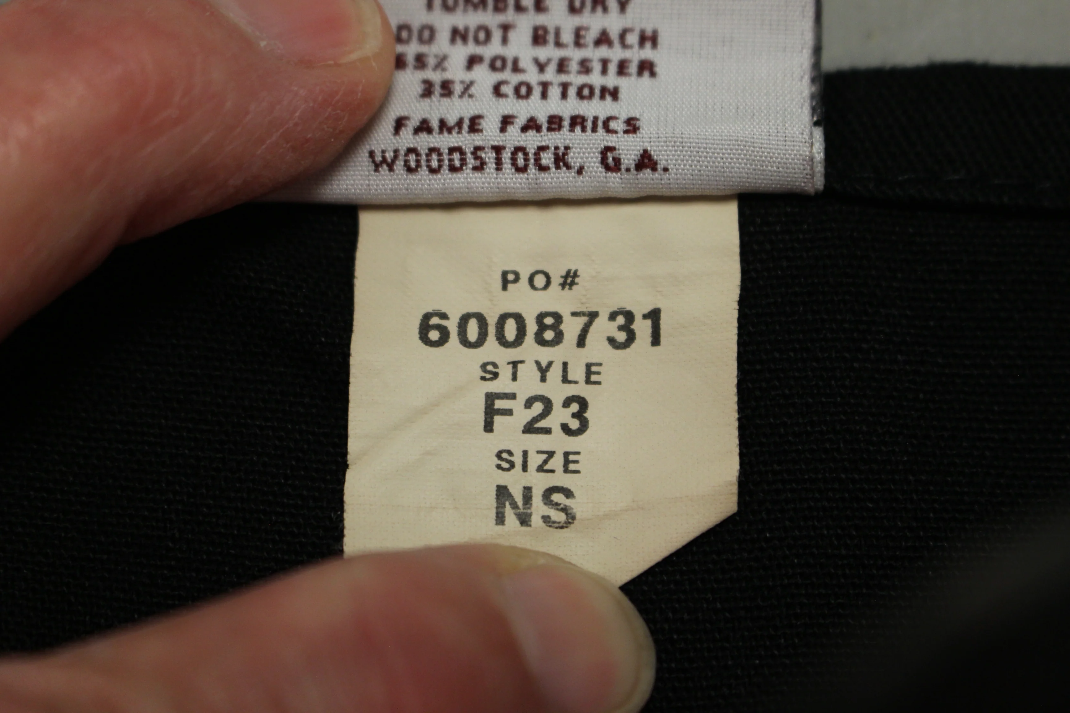 Fame Fabrics Adjustable V Neck Black Apron - F23 - Used - Image 8