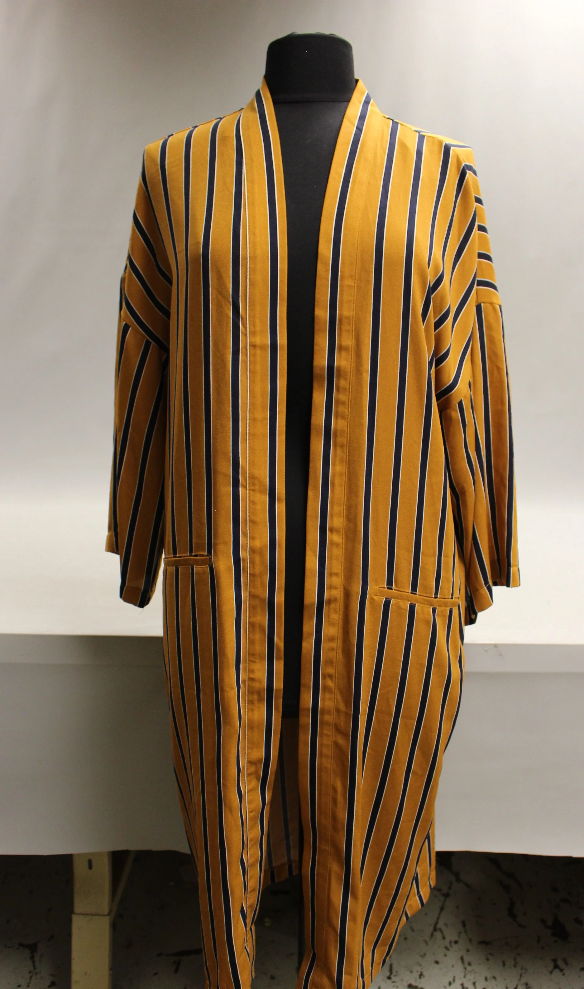 Forever 21 Women's Woven Top/Cardigan - Large - New