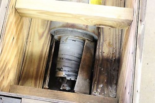 Forklift Lift Cylinder Assembly - NSN 3930-00-238-2885 - P/N 39265, 37575 - New - Image 3