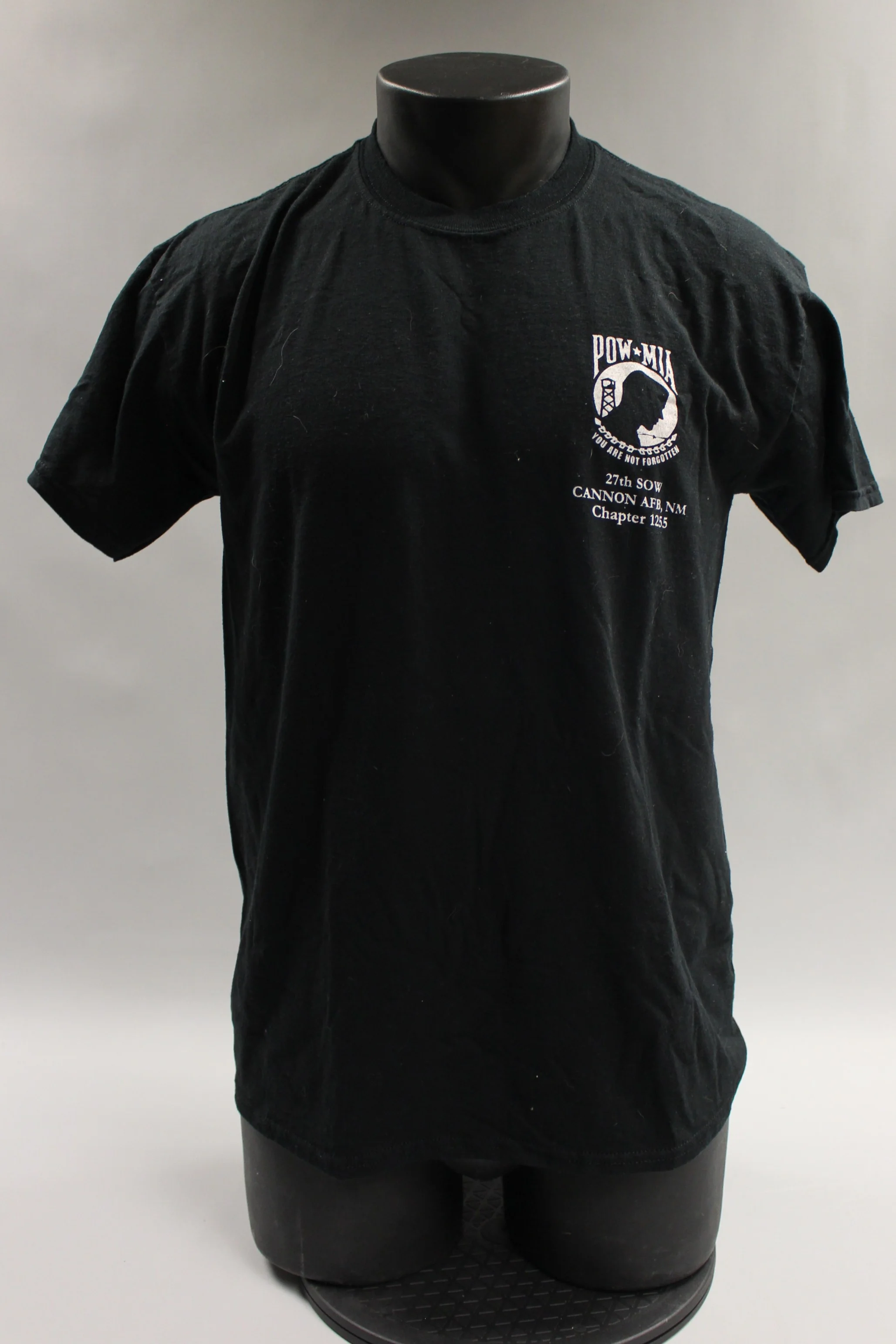 Gildan Dry Blend POW MIA Men's Shirt Medium - Image 2