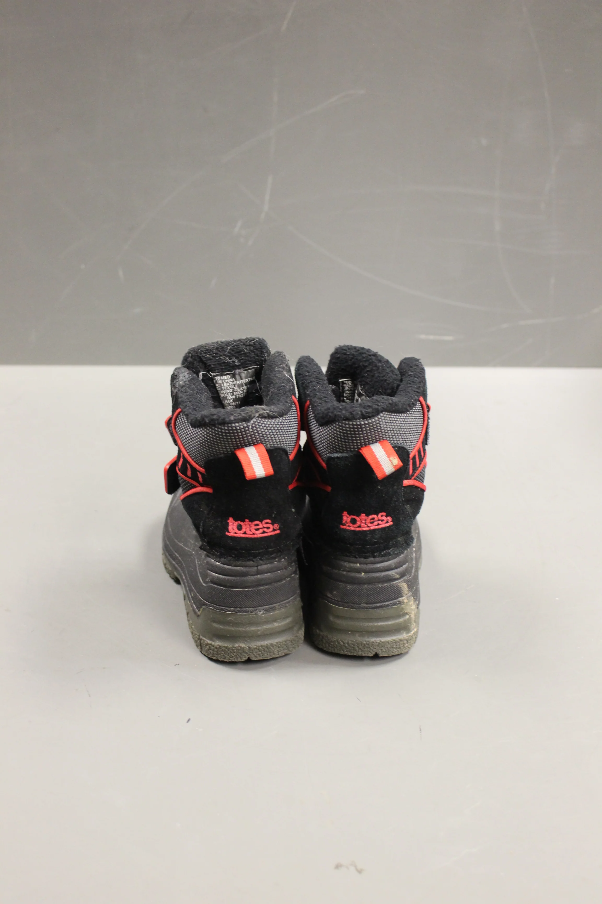 Girls Kitty Black Totes Snow Boots, Size: 8, Used - Image 4