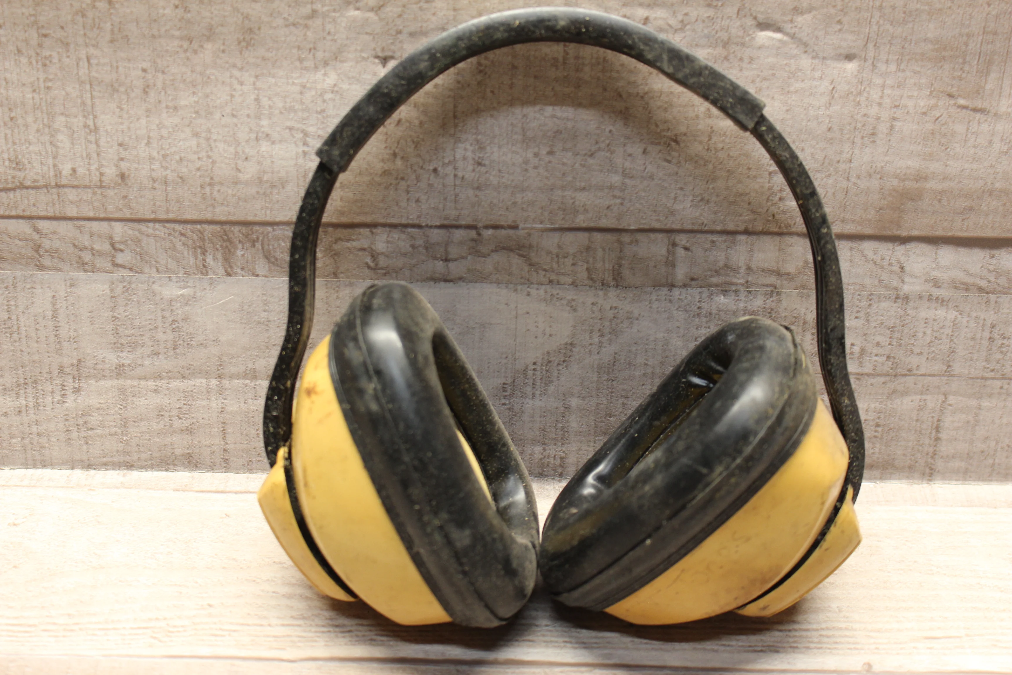Glendale Optical Co Inc Quiet Line Series Ear Protection -Yellow -Used